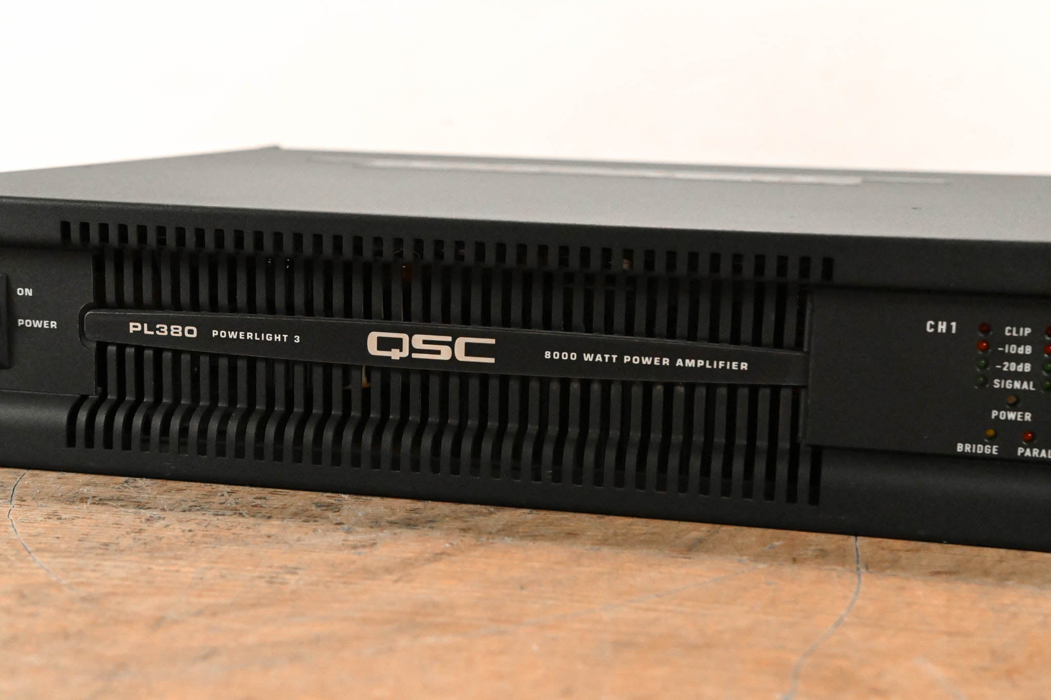 QSC PL380 Powerlight 3 Series 2-Channel Power Amplifier