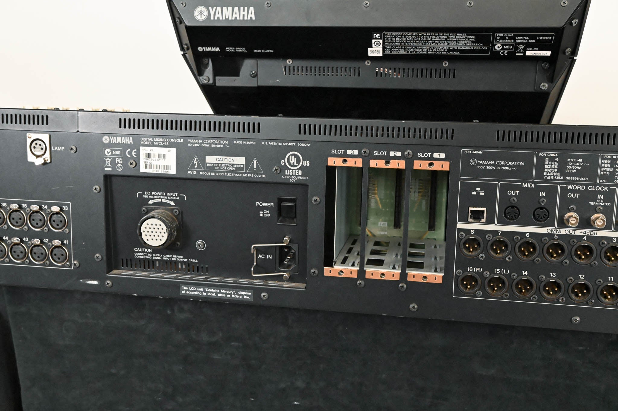 Yamaha M7CL-48 48-Channel Digital Audio Mixing Console