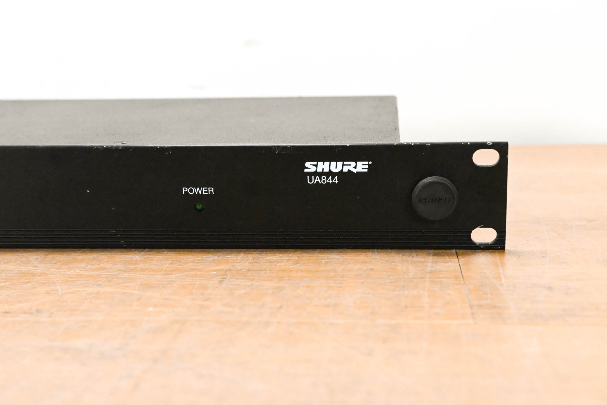 Shure UA844 Antenna Distribution System - 470-900 MHz (NO POWER SUPPLY)