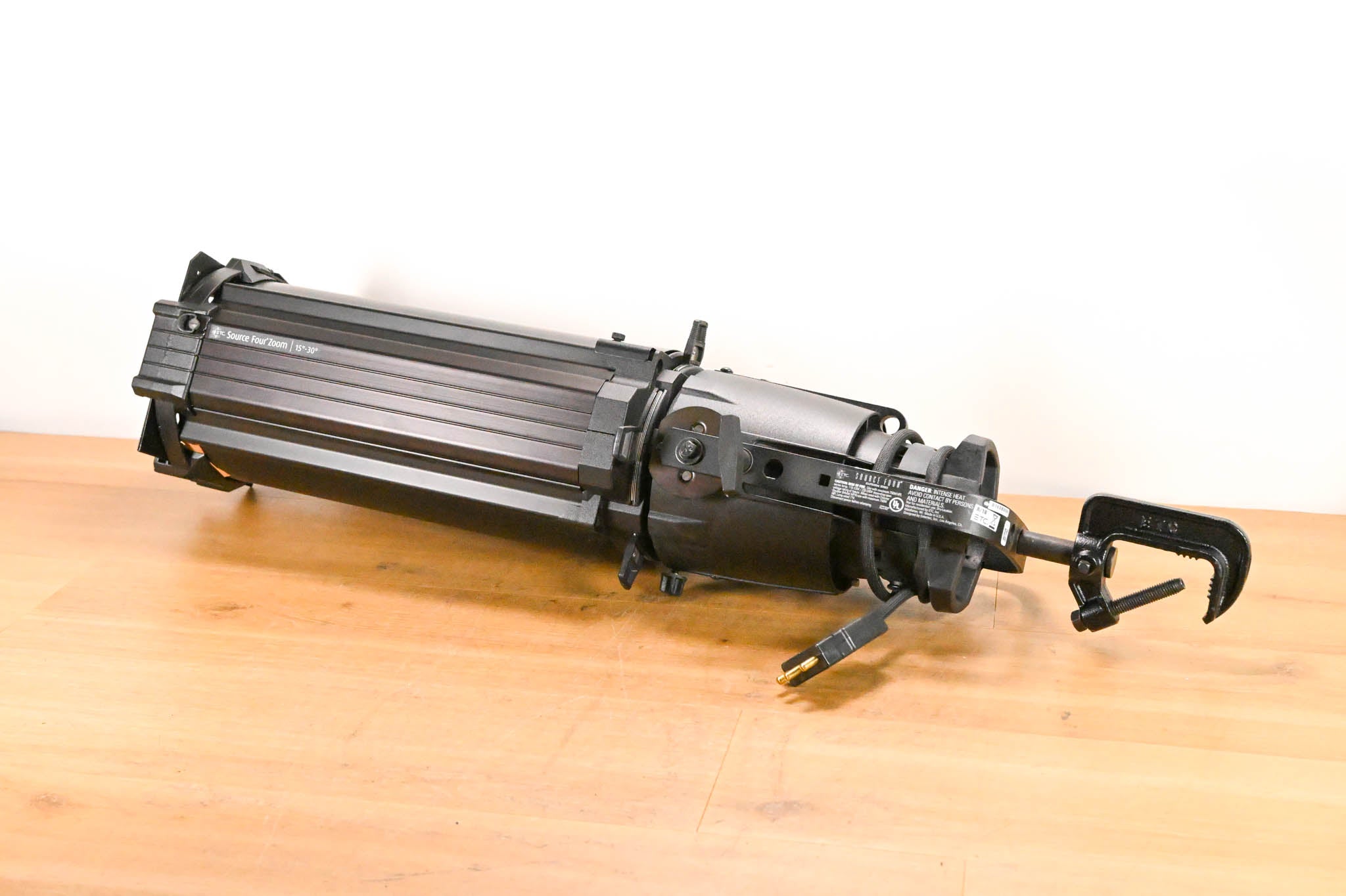 ETC Source Four Zoom 15-30 Degree 750 Ellipsoidal Light