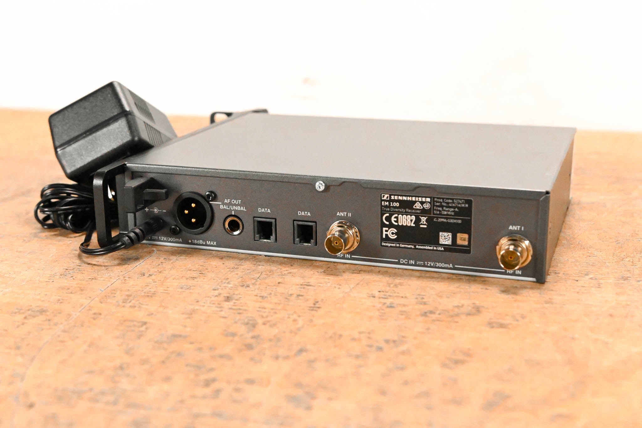 Sennheiser EM 100 G3 Wireless Receiver - A Range: 516-558 MHz