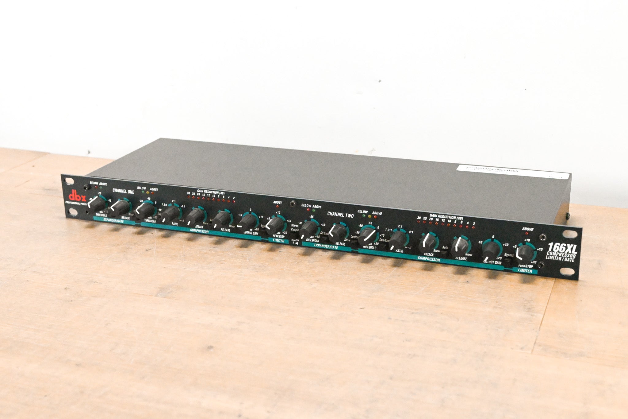dbx 166XL 2-Channel Compressor/Limiter/Gate