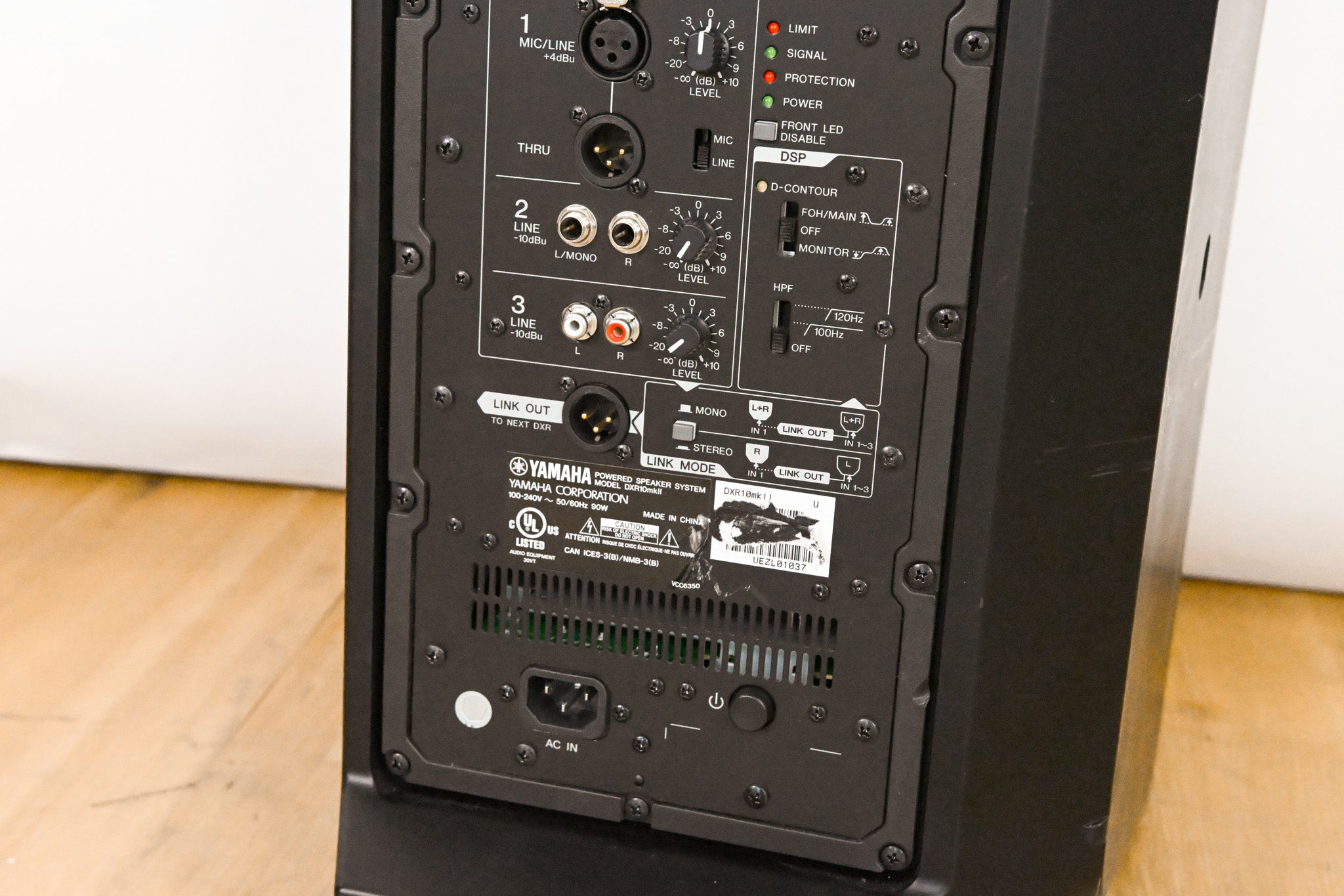 Yamaha DXR10mkII 10" 1,100W Powered PA Speaker