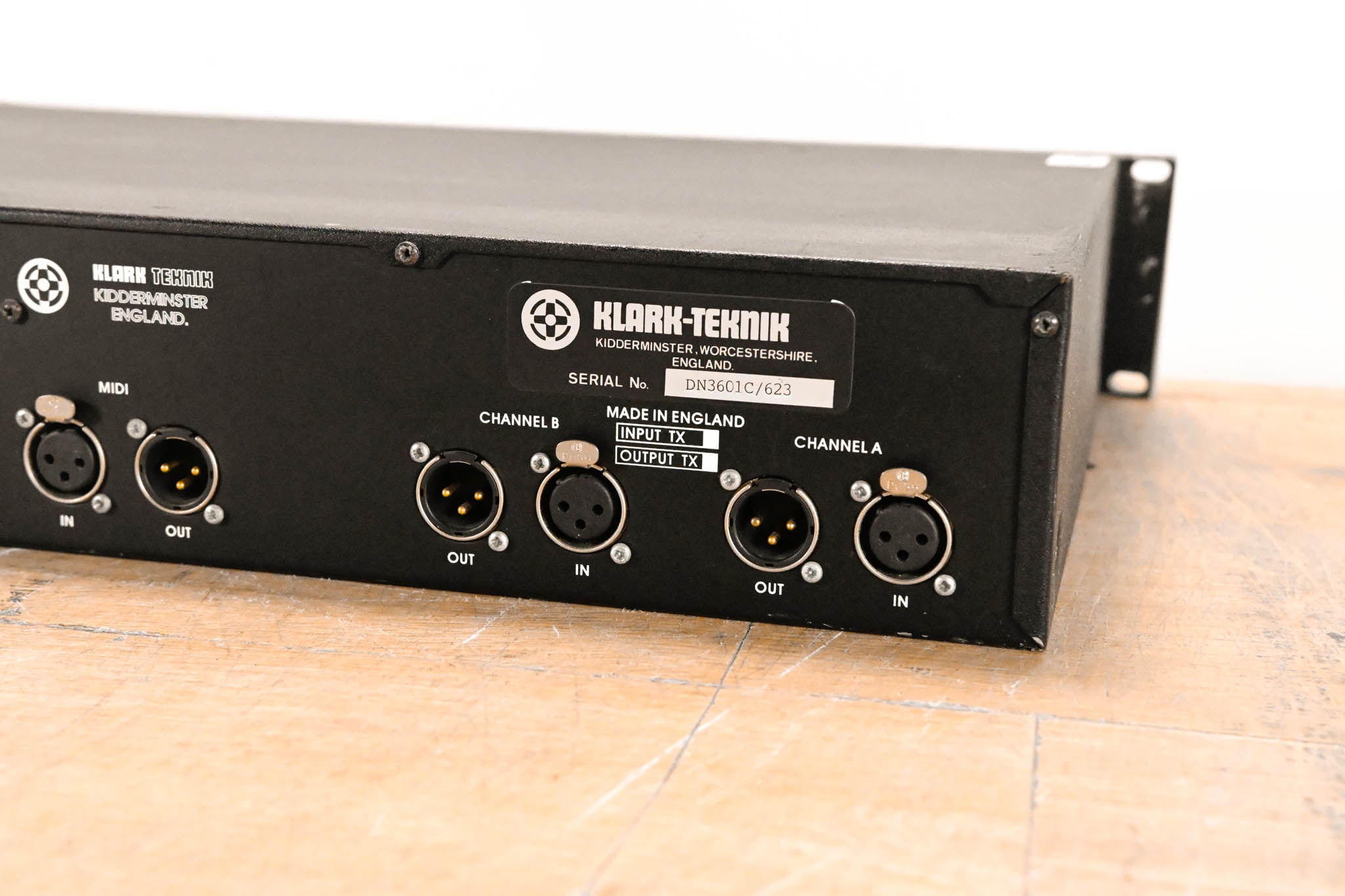 Klark Teknik DN3601 Programmable Slave Graphic Equalizer