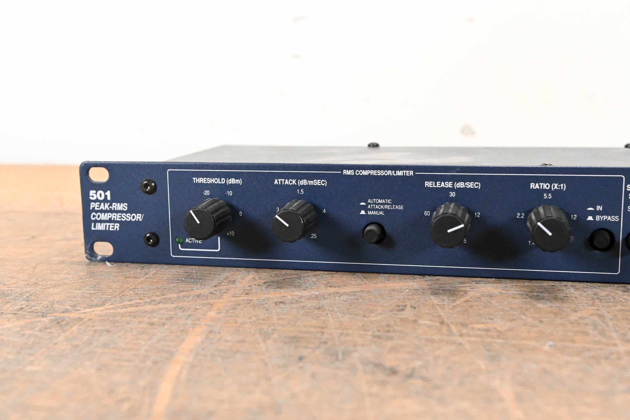 Symetrix 501 Peak-RMS Compressor/Limiter