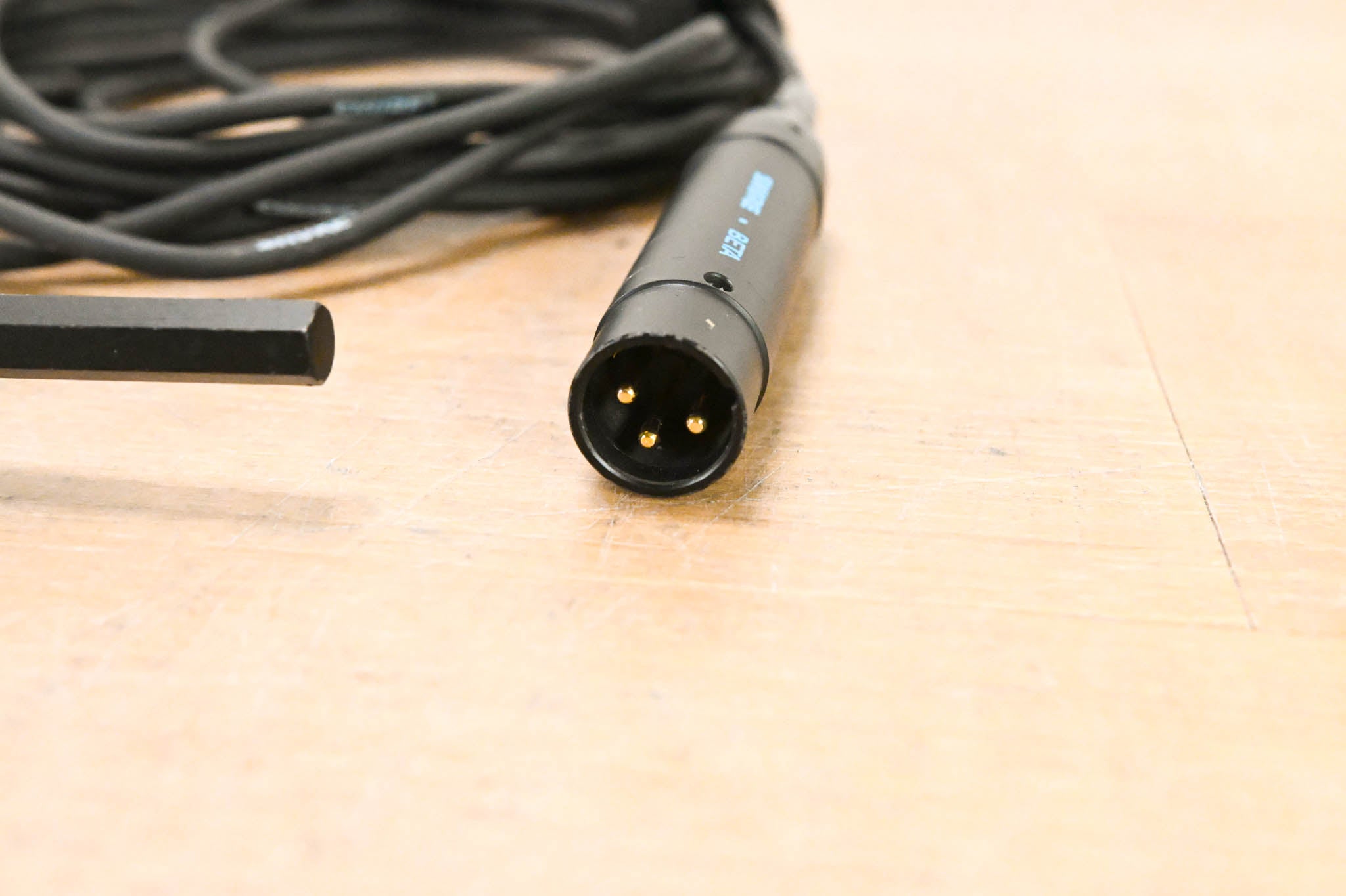 Shure BETA 98A Miniature Condenser Instrument Microphone w/ Drum Mount