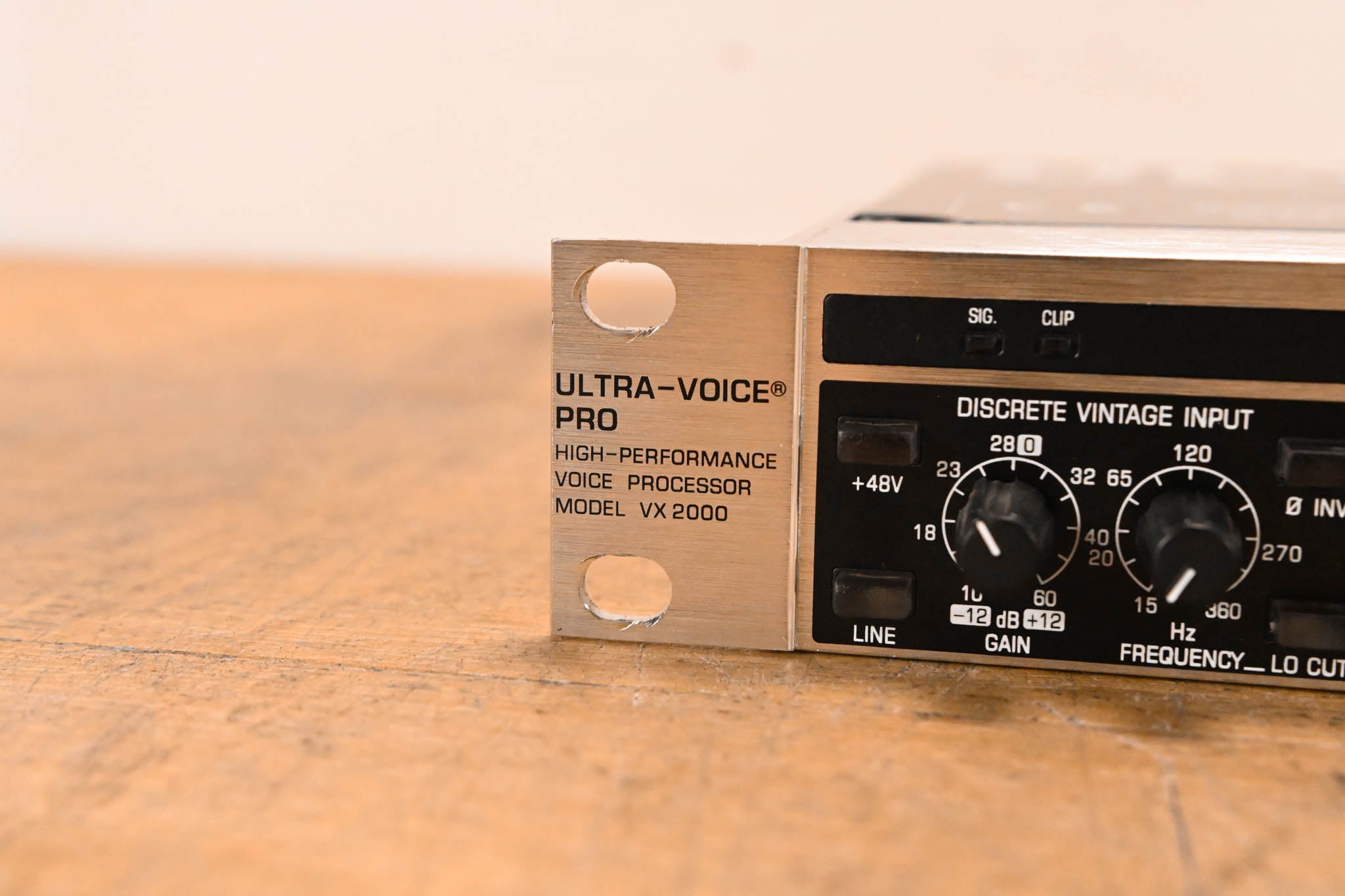 Behringer ULTRA-VOICE PRO VX2000 High-Performance Voice Processor