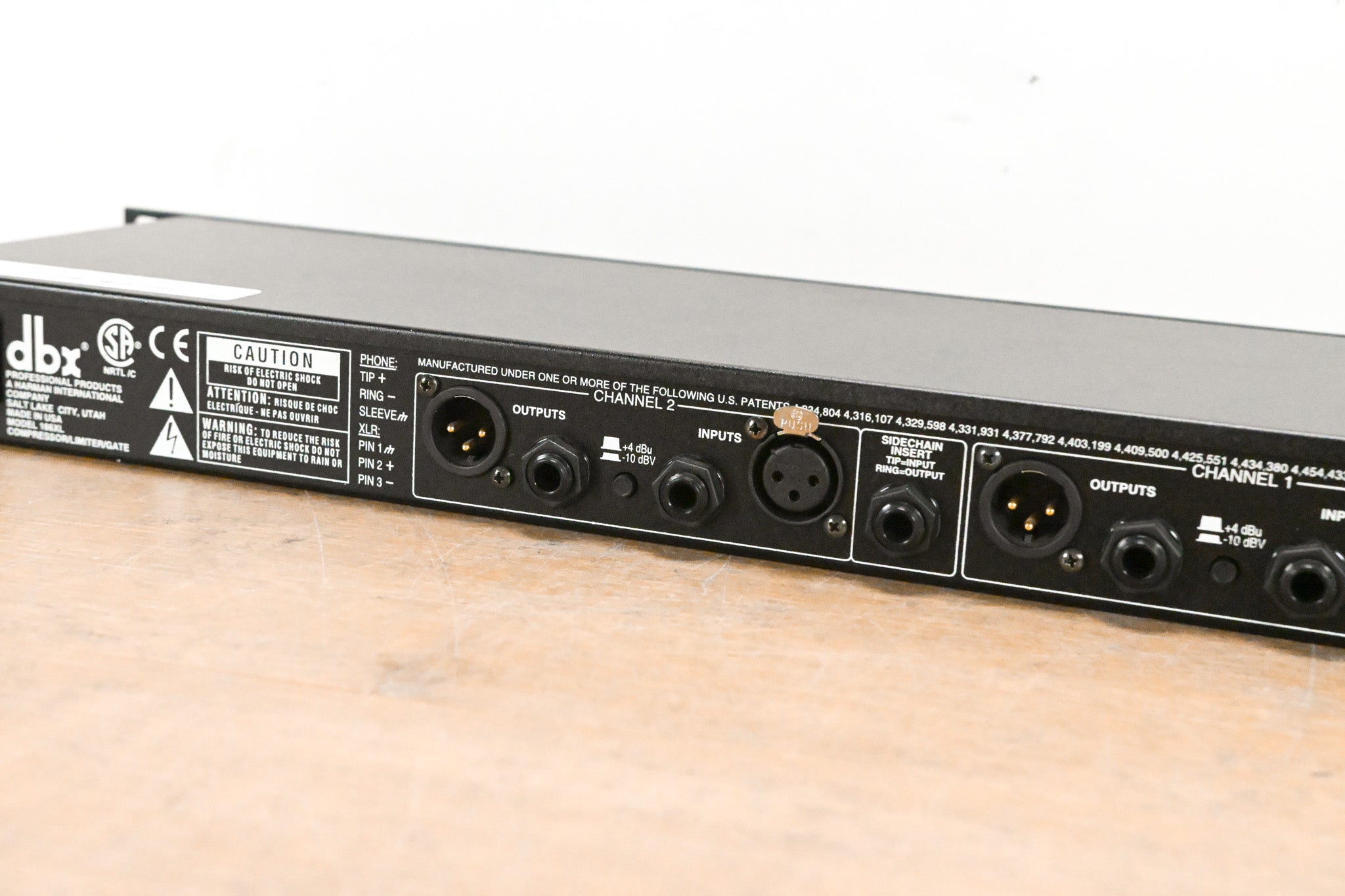 dbx 166XL 2-Channel Compressor/Limiter/Gate