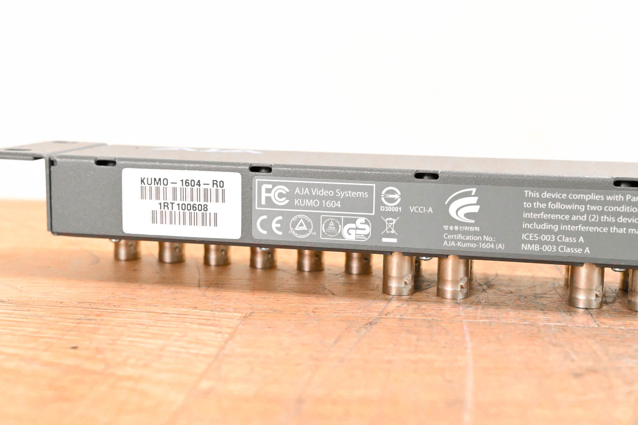 AJA KUMO 1604 16x4 Compact 3G-SDI Router (NO POWER SUPPLY)