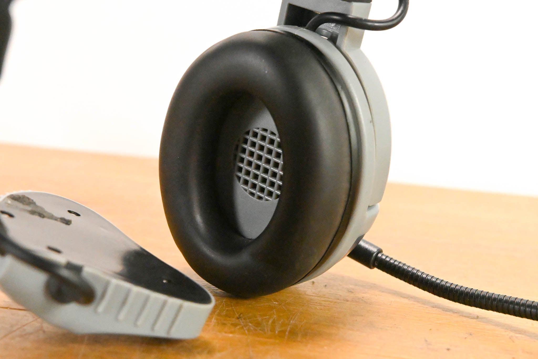 Eartec ComSTAR Single-Ear Full Duplex Wireless Headset