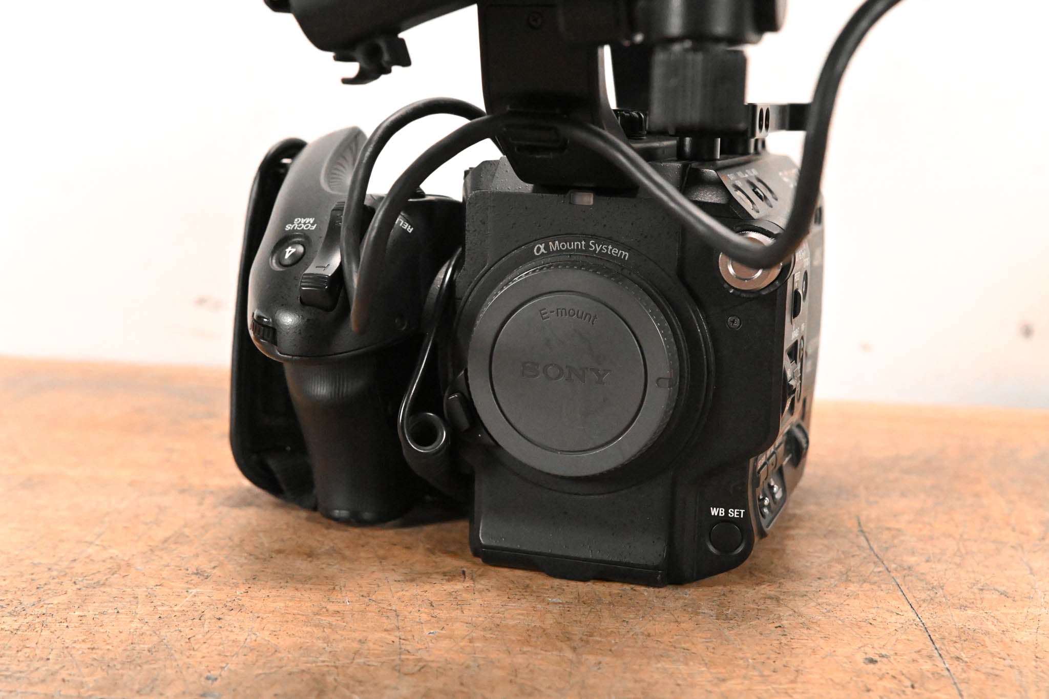 Sony PXW-FS5 XDCAM Super 35 Camera System
