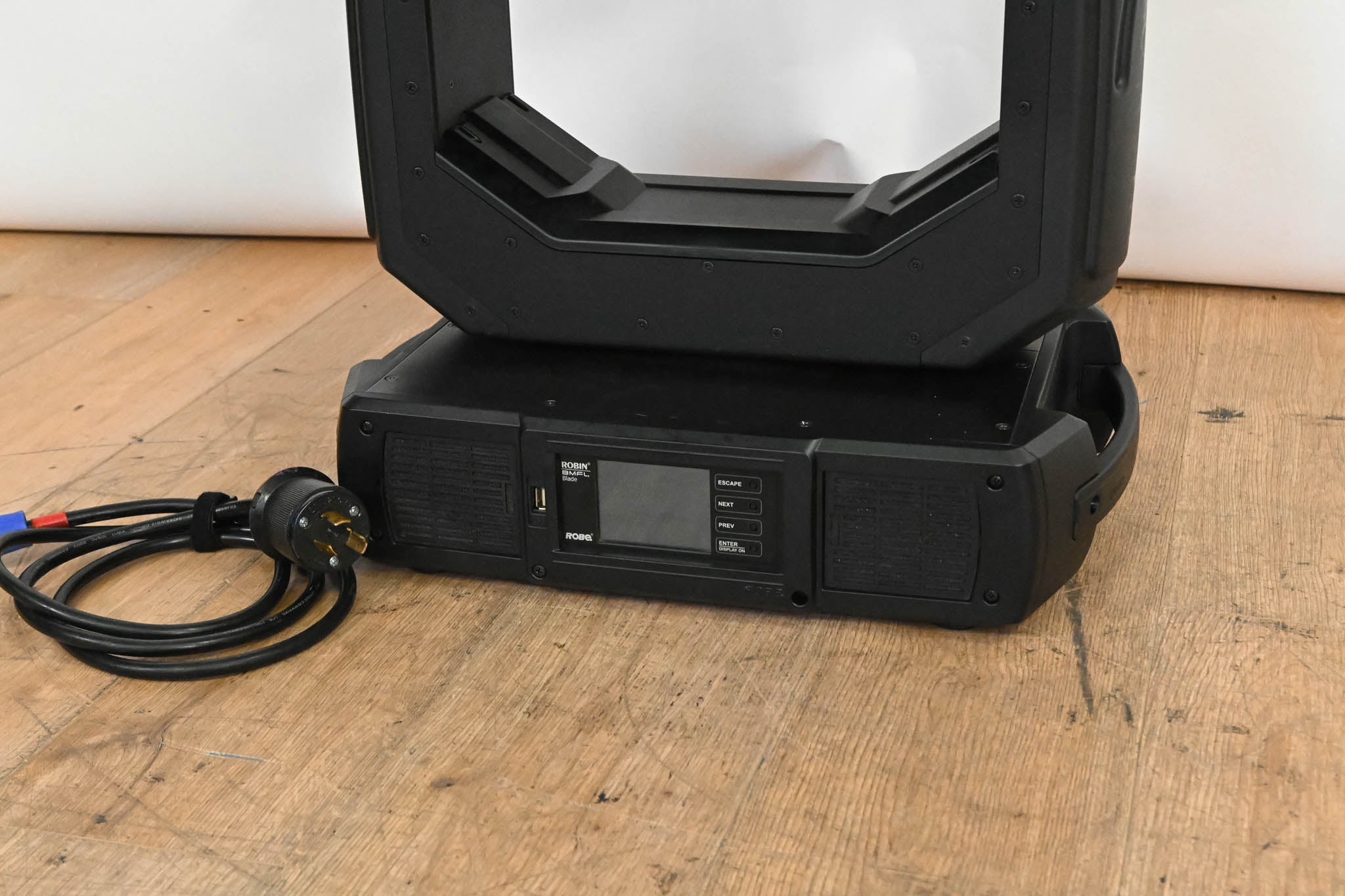 Robe ROBIN BMFL Blade Discharge Lamp Moving Light