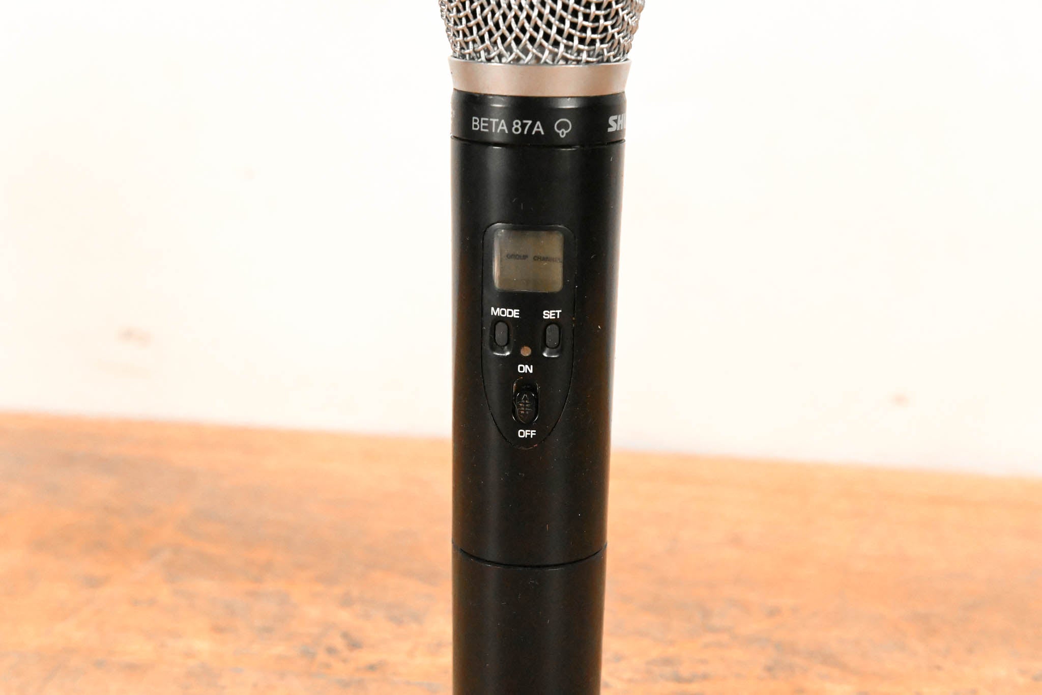 Shure ULX2/BETA87A Wireless Handheld Transmitter - J1 Band: 554-590 MHz