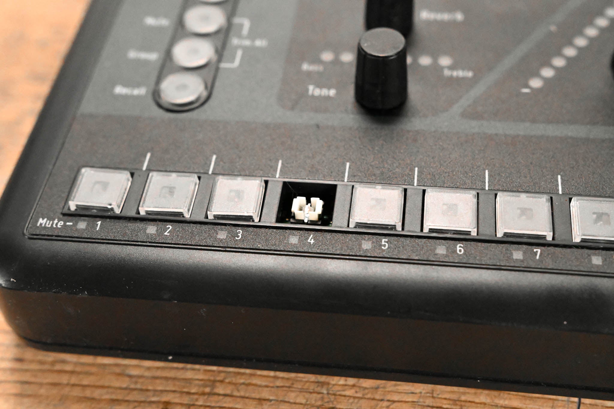 Aviom A360 36-Channel Personal Mixer