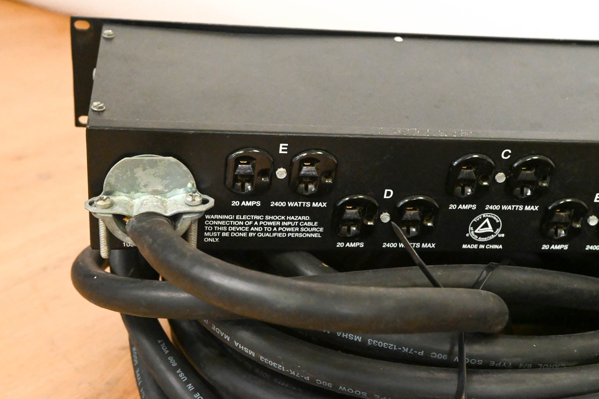 Furman ACD-100 AC Power Distribution Rack