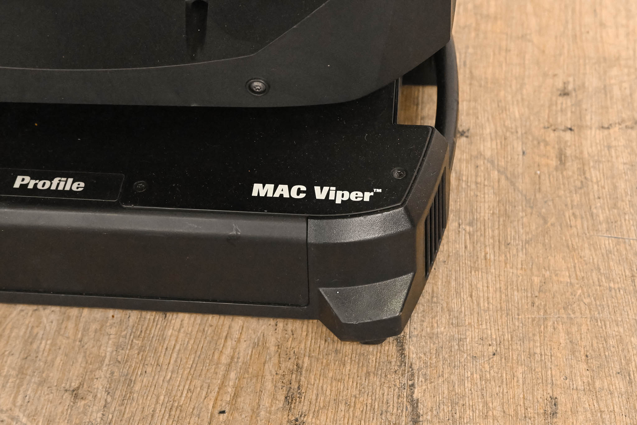 Martin MAC Viper Profile High Output Discharge-Based Moving Light