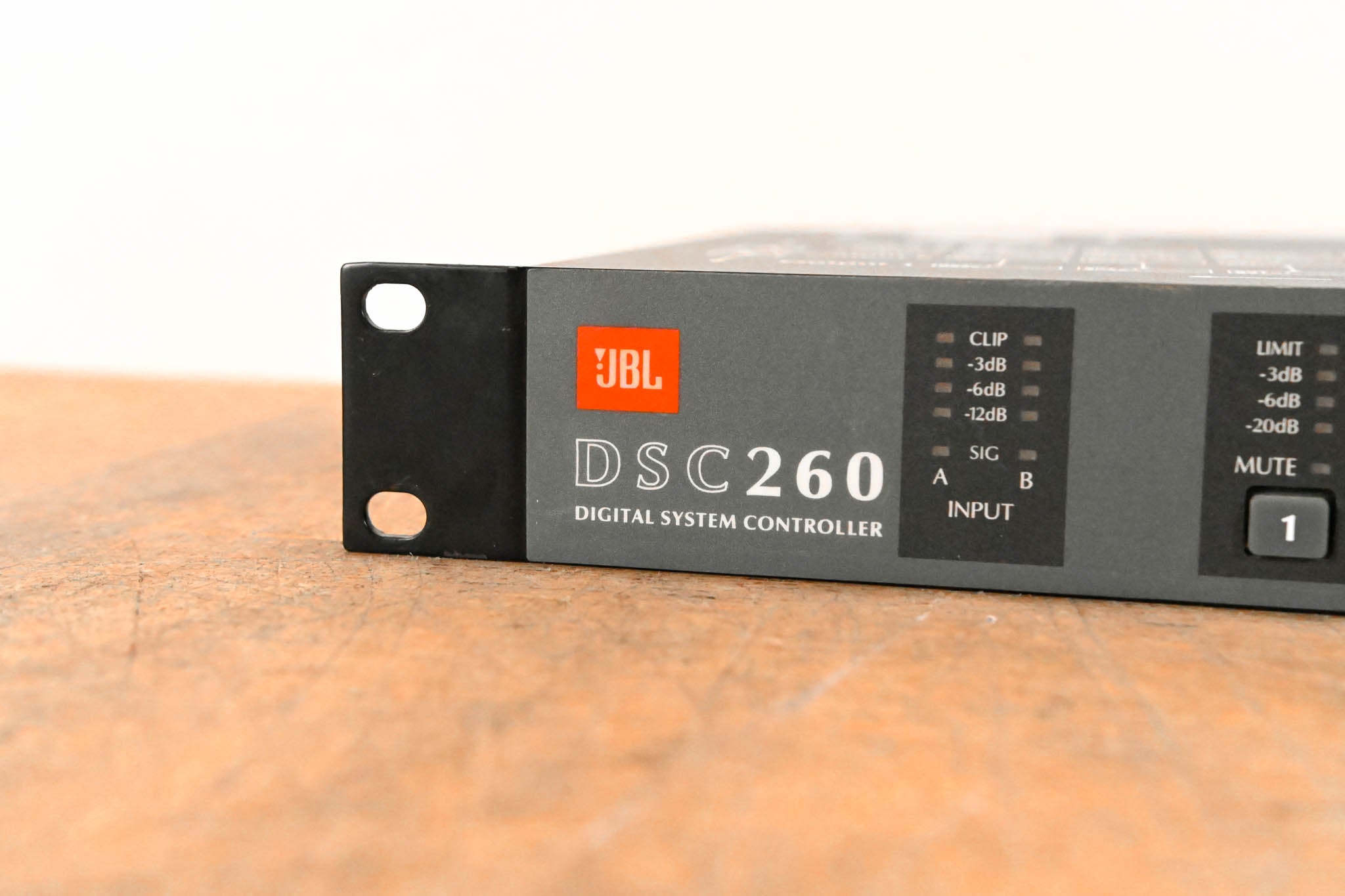 JBL DSC260 Digital System Controller