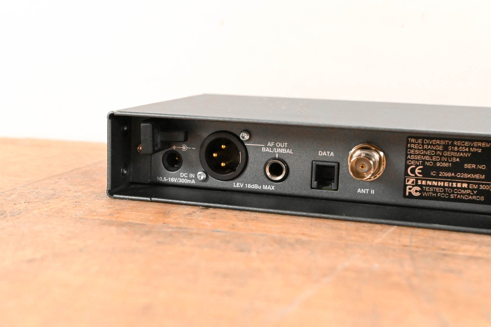 Sennheiser ew 300 G2 Handheld Wireless System 518-554MHz NO POWER SUPPLY
