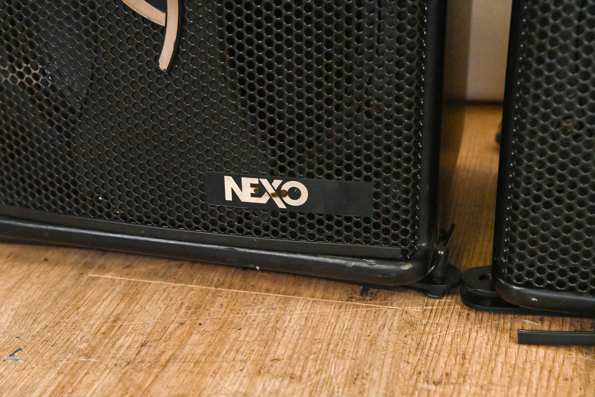 NEXO GEO S805 Compact High-Output Array Module (PAIR)