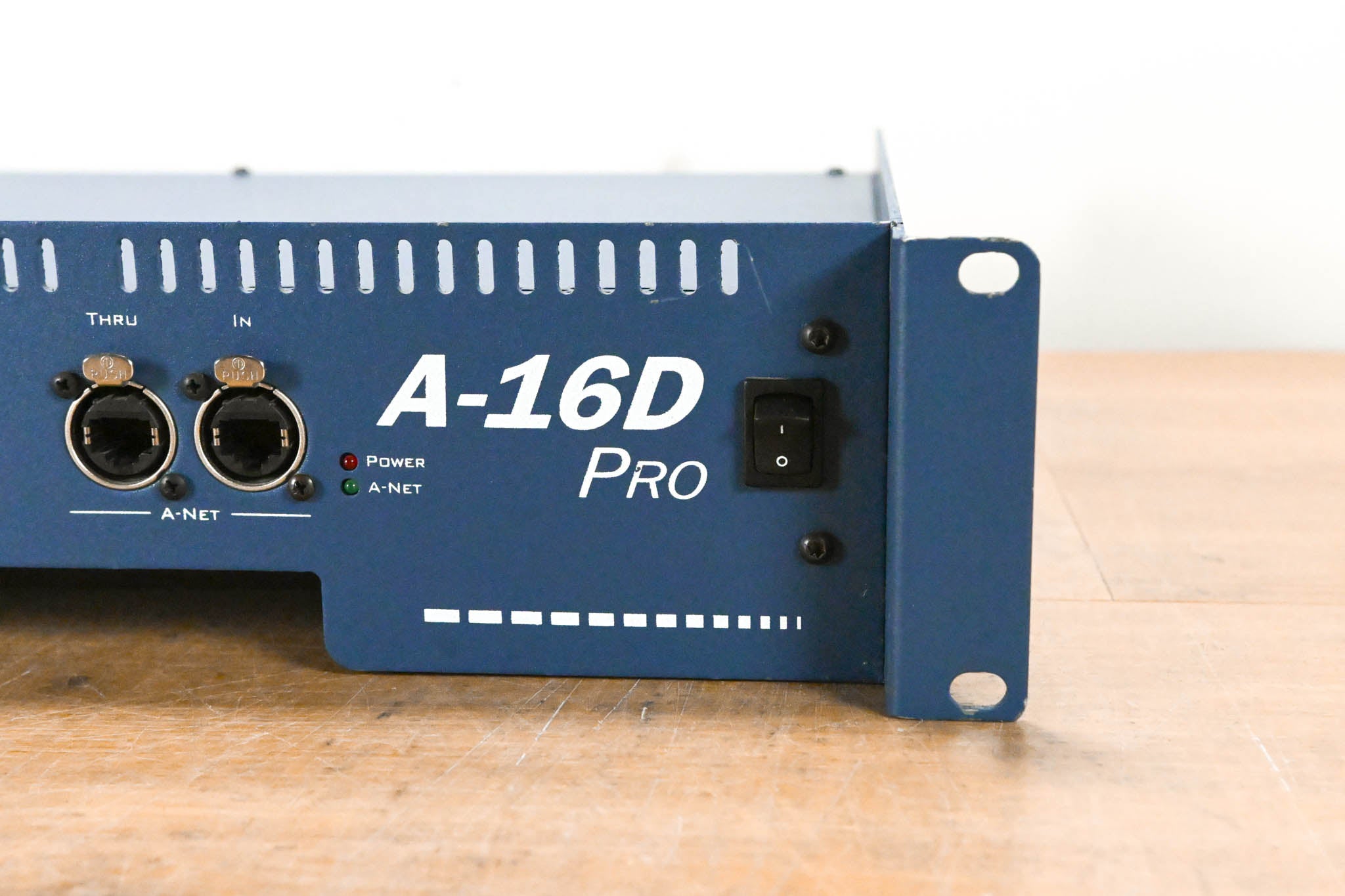 Aviom A-16D Pro A-Net Distributor