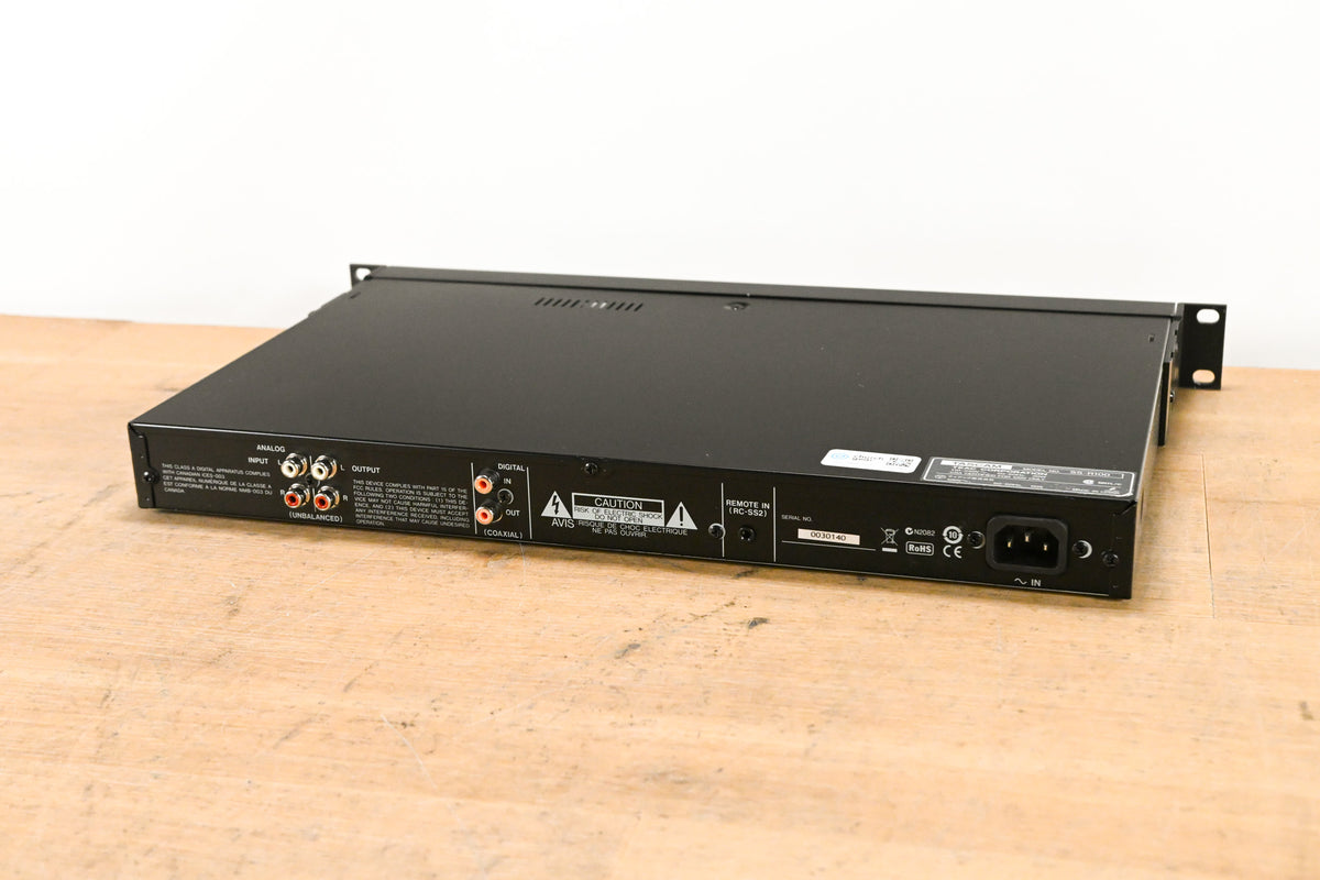 TASCAM SS-R100 Solid State Digital Audio Recorder