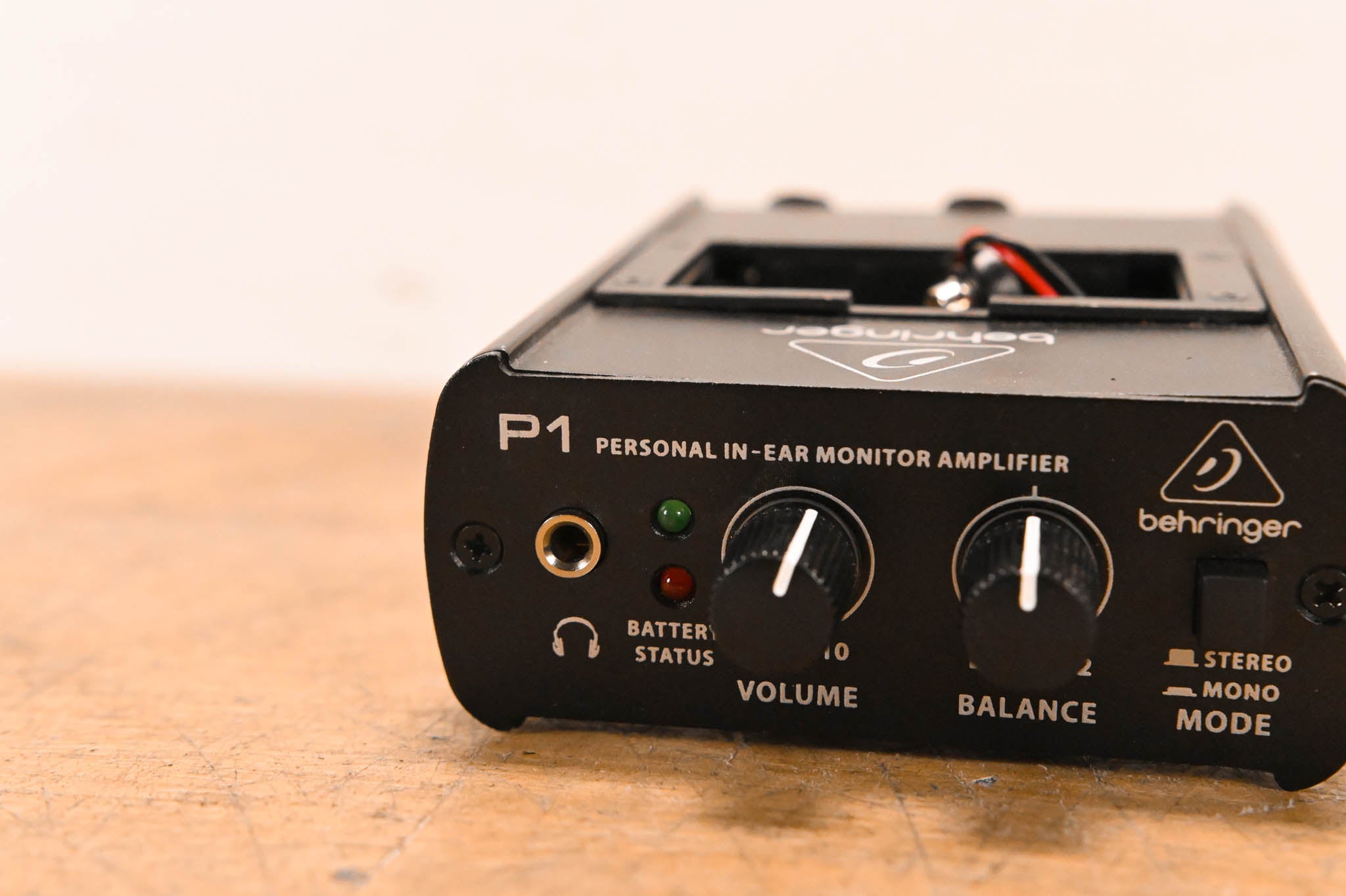 Behringer Powerplay P1 Personal In-Ear Monitor Amplifier