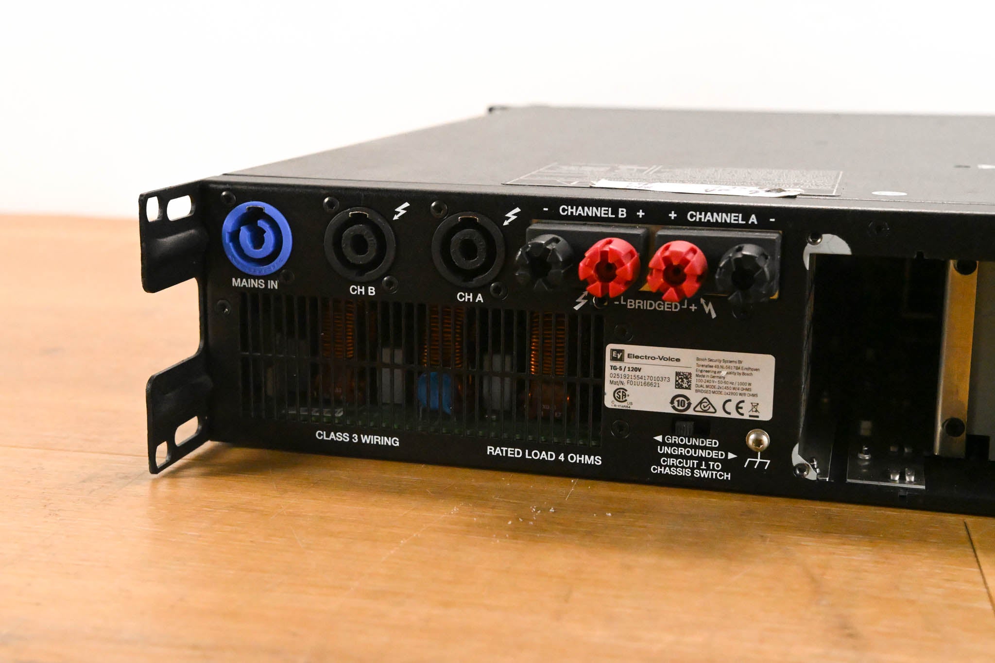 Electro-Voice (EV) TG-5 120V 2-Channel Tour Grade Power Amplifier