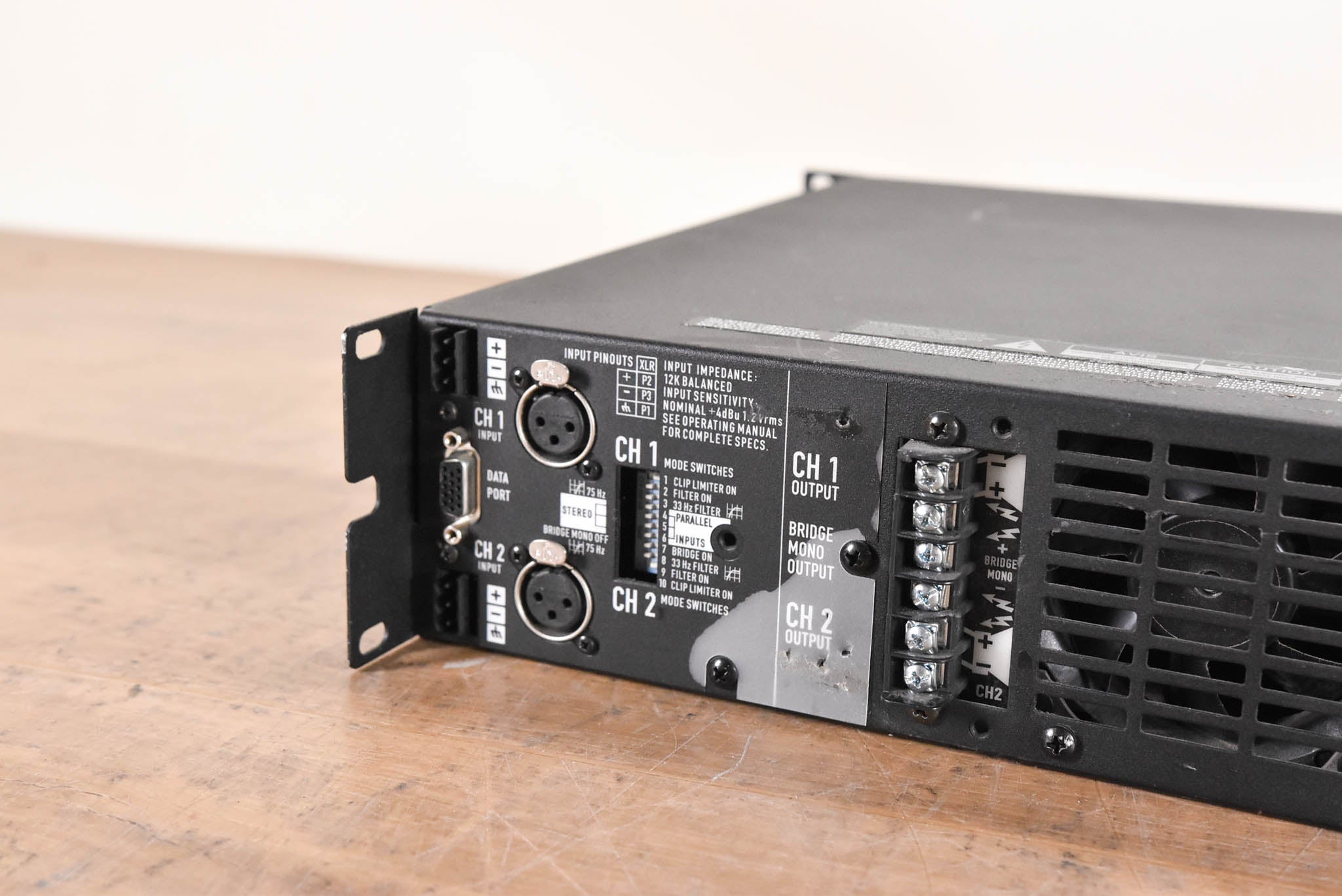 QSC CX902 2-Channel Power Amplifier