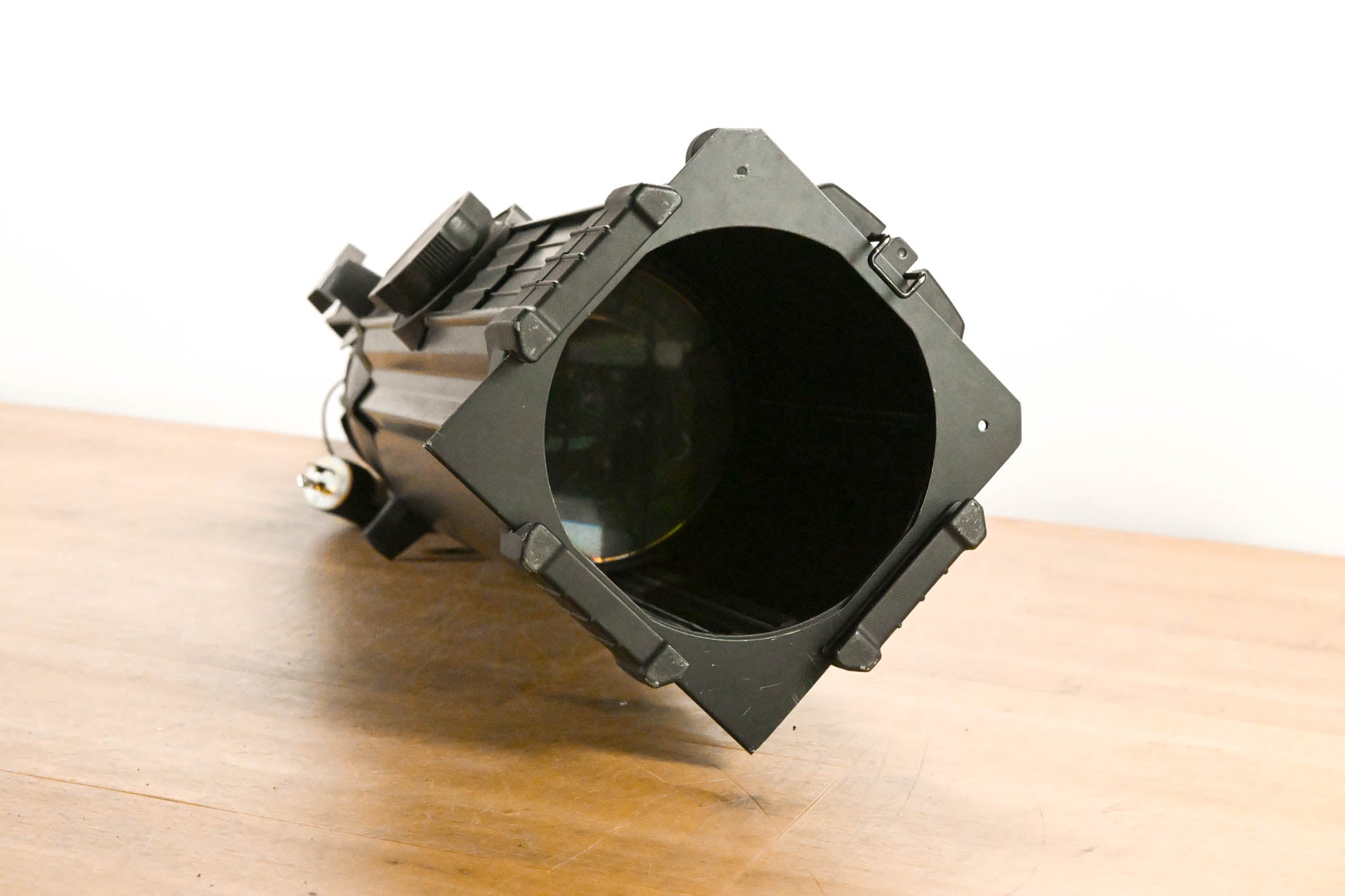 ETC Source Four Zoom 15-30 Degree 750 Ellipsoidal Light