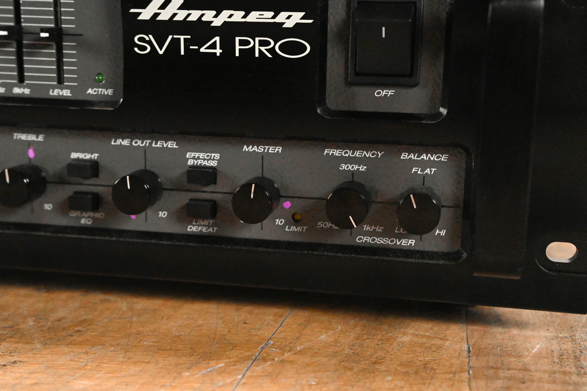 Ampeg SVT-4 PRO 1200W Bass Guitar Tube Amplifier Head