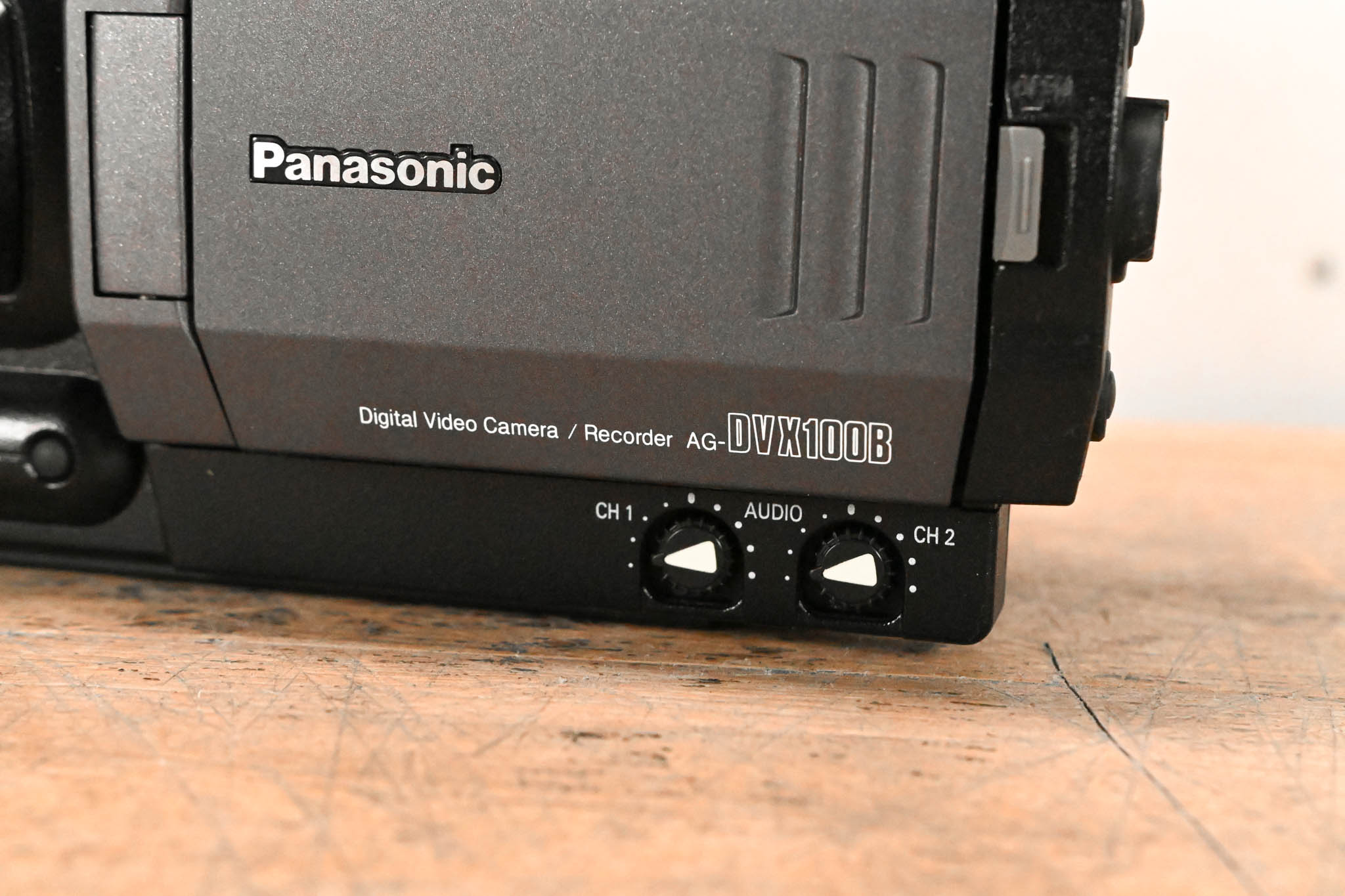 Panasonic AG-DVX100B 3-CCD Mini-DV Cinema Video Camcorder