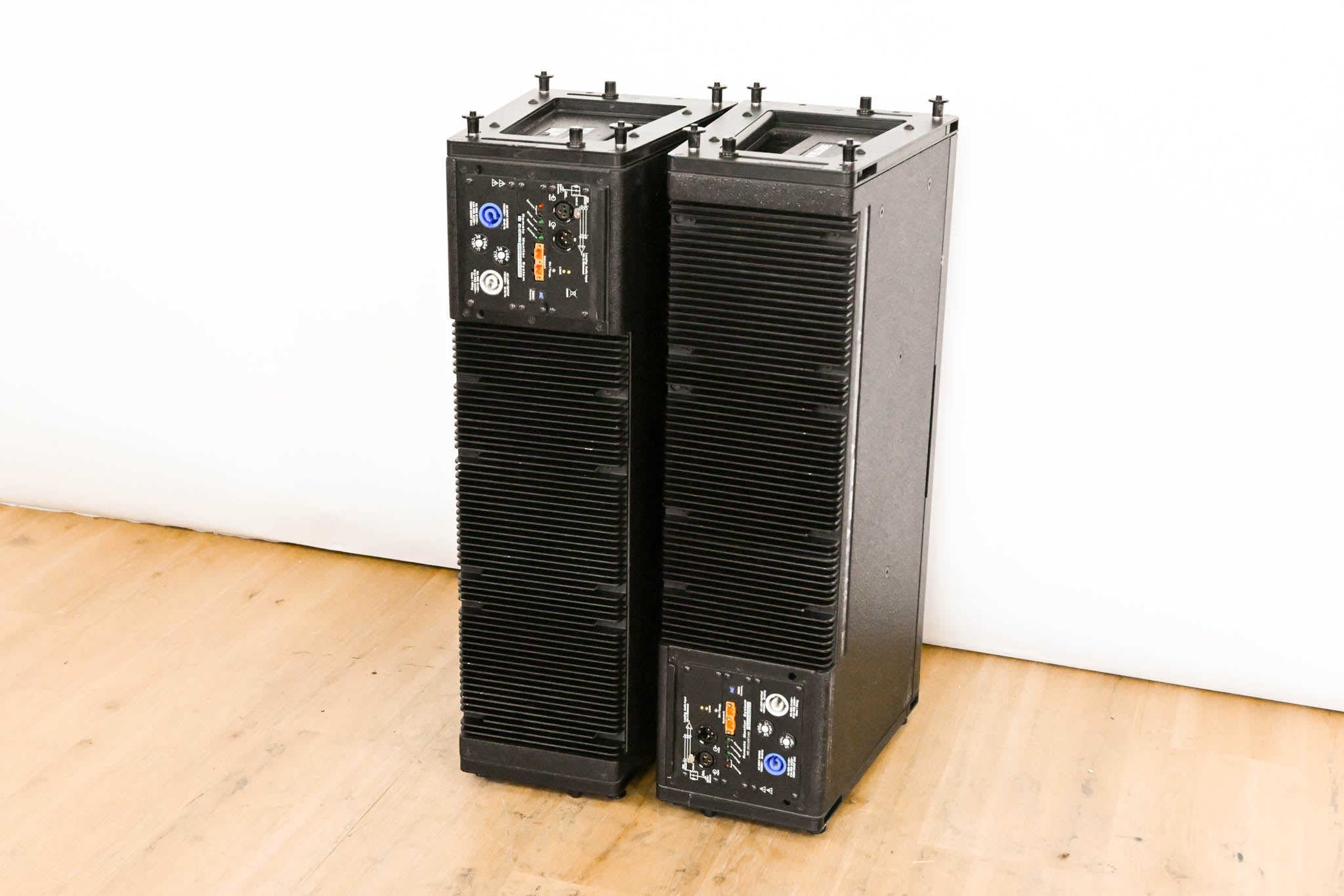 Meyer Sound M'elodie High-Power Curvilinear Array Loudspeaker (PAIR)