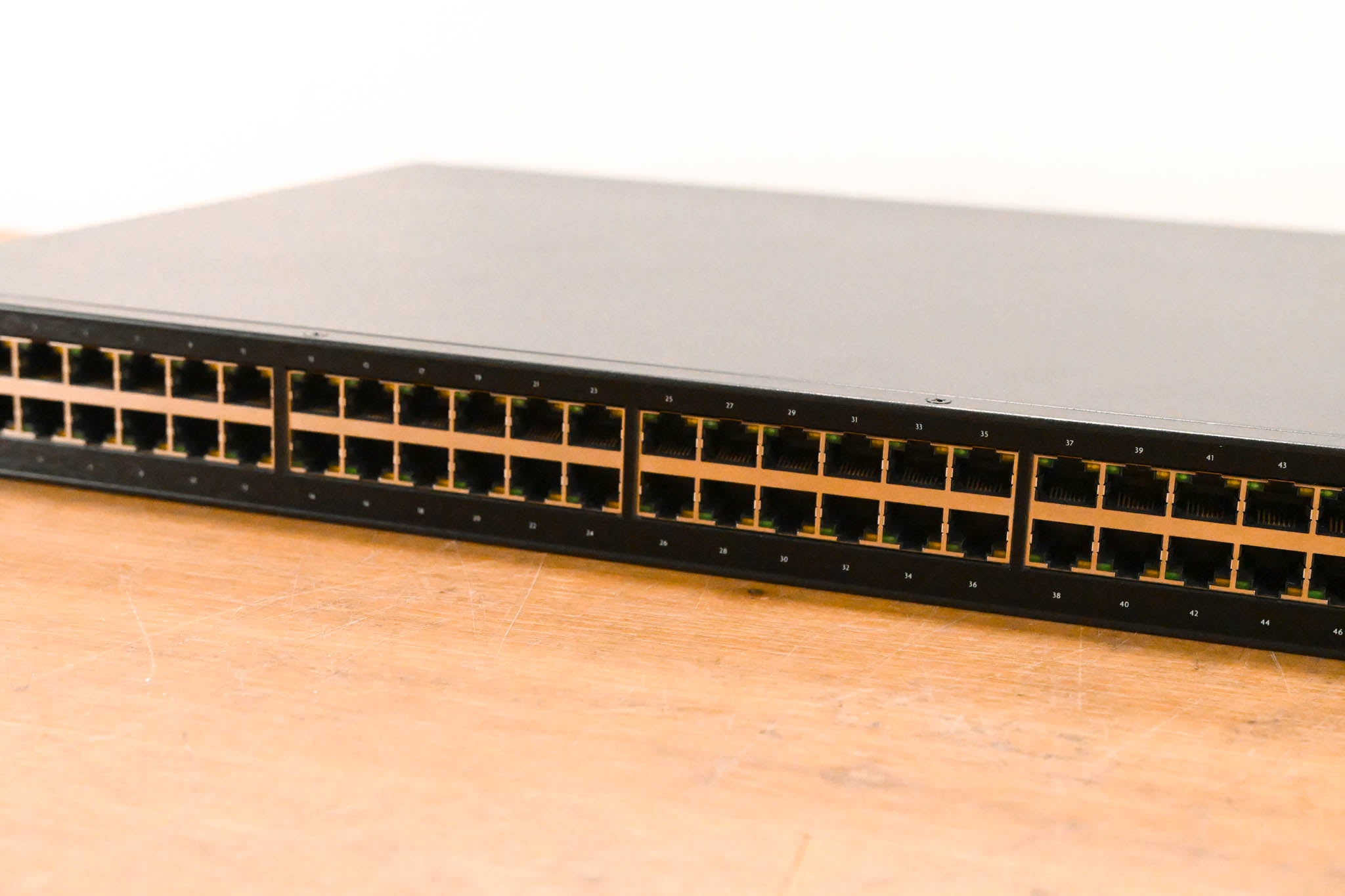 Luxul SW-610-48P-F 48-Port Gb PoE+ L2 L3 Managed Switch with 4 SFP+