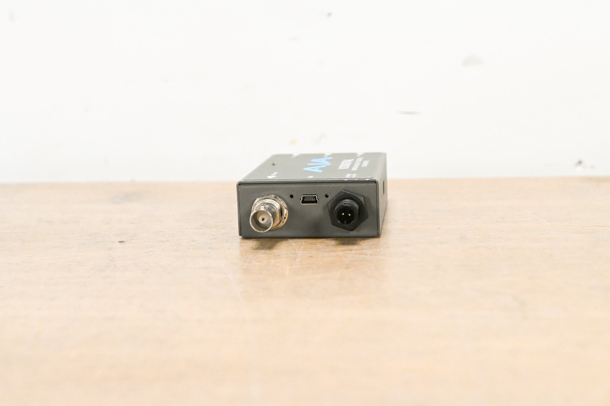 AJA V2Digital HD/SD Analog to Digital Converter (NO POWER SUPPLY)