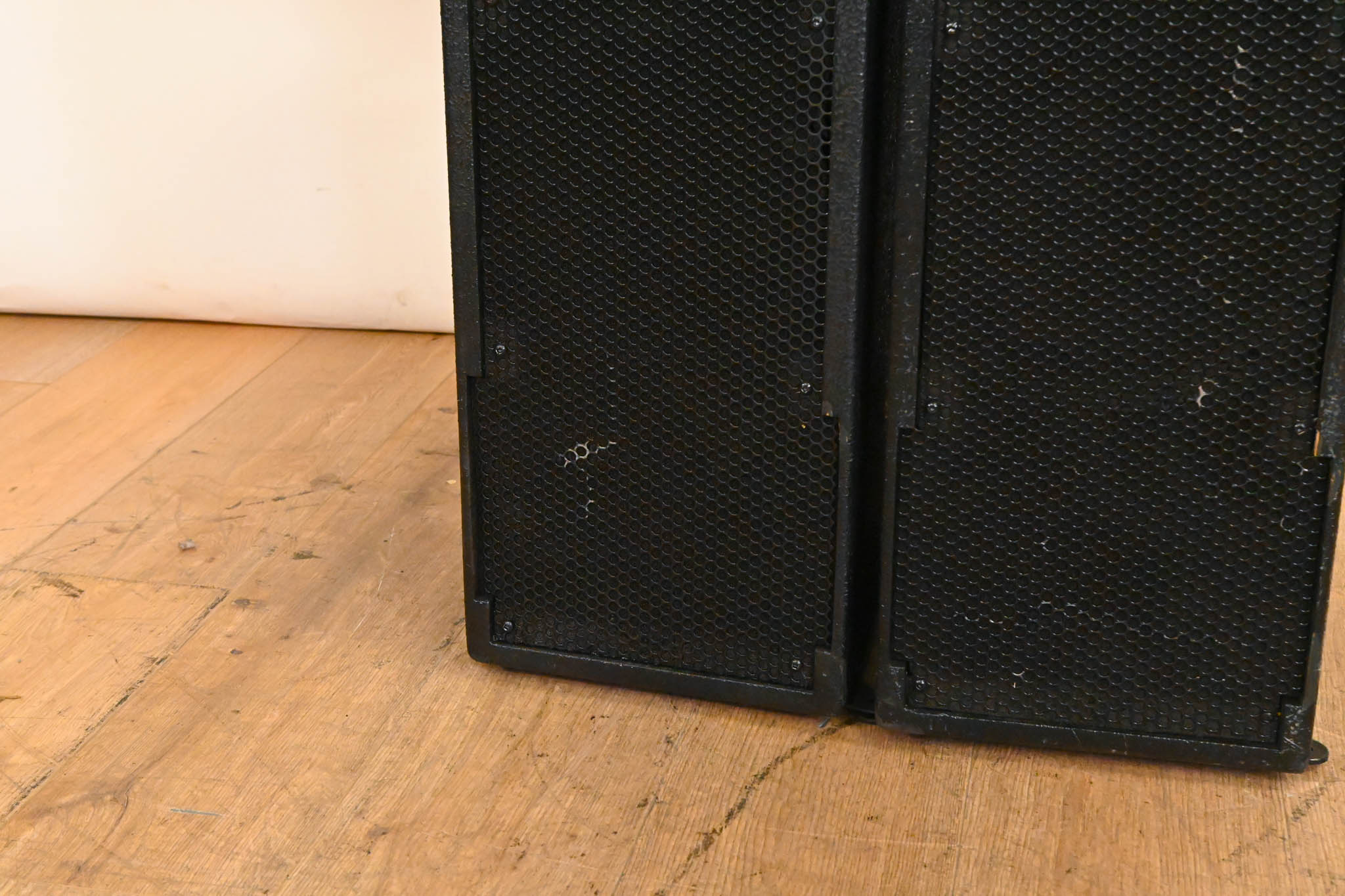 SLS LS8800 Full-Range Line Array Module (PAIR)