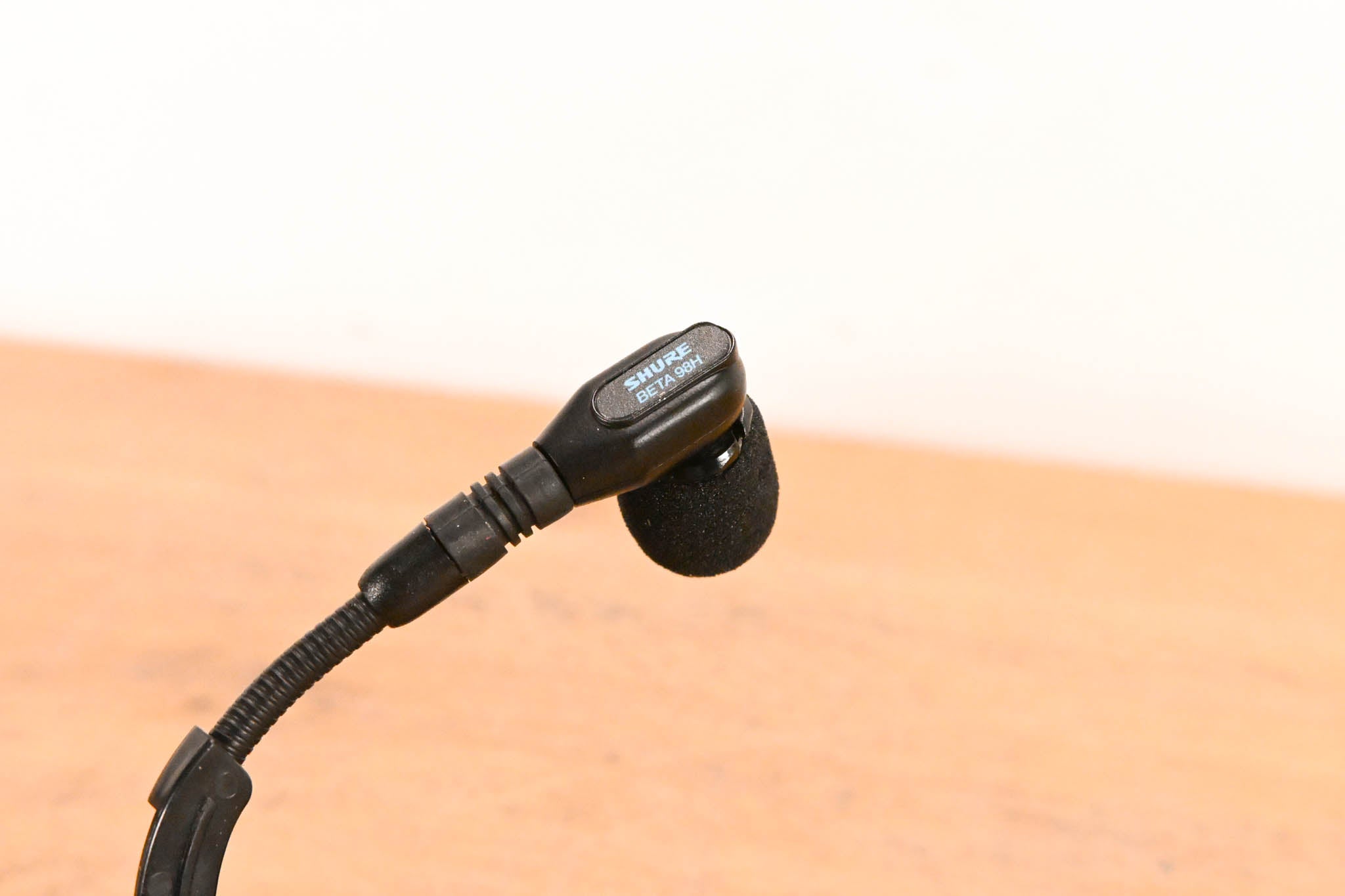 Shure Beta 98H/C Miniature Cardioid Condenser Instrument Microphone