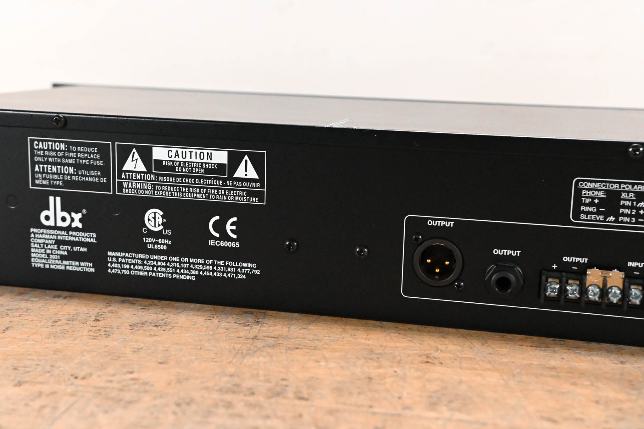 dbx 2031 Single-Channel 31-Band Graphic Equalizer/Limiter