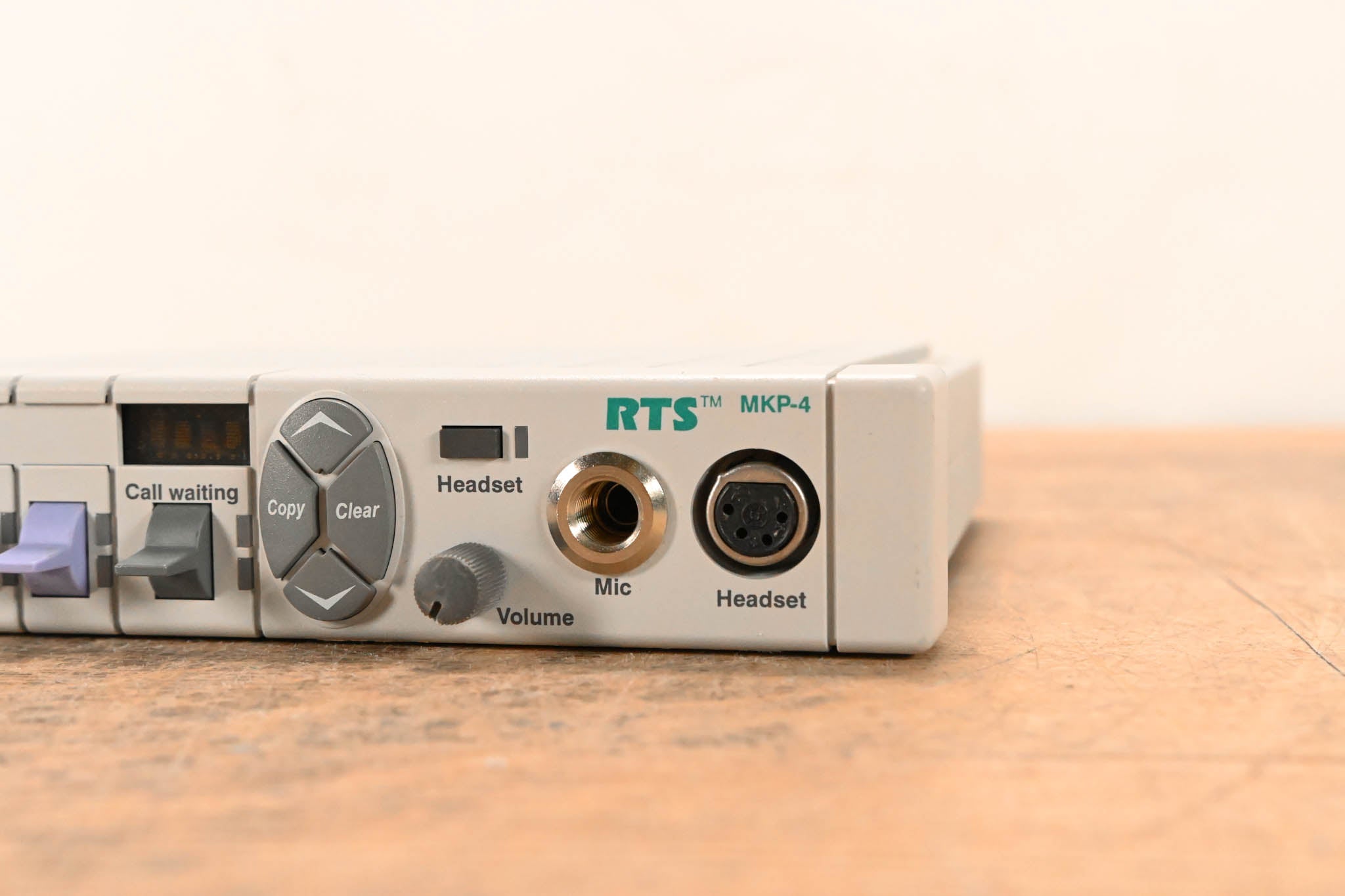 RTS MKP-4 4-Position Rackmount/Desktop Keypanel  - 4 pin