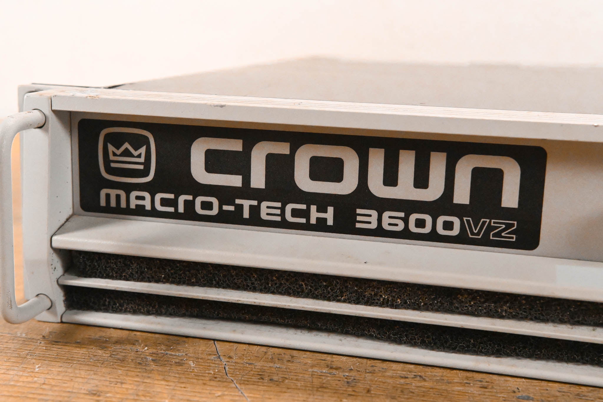 Crown Macro-Tech 3600VZ 2-Channel Power Amplifier