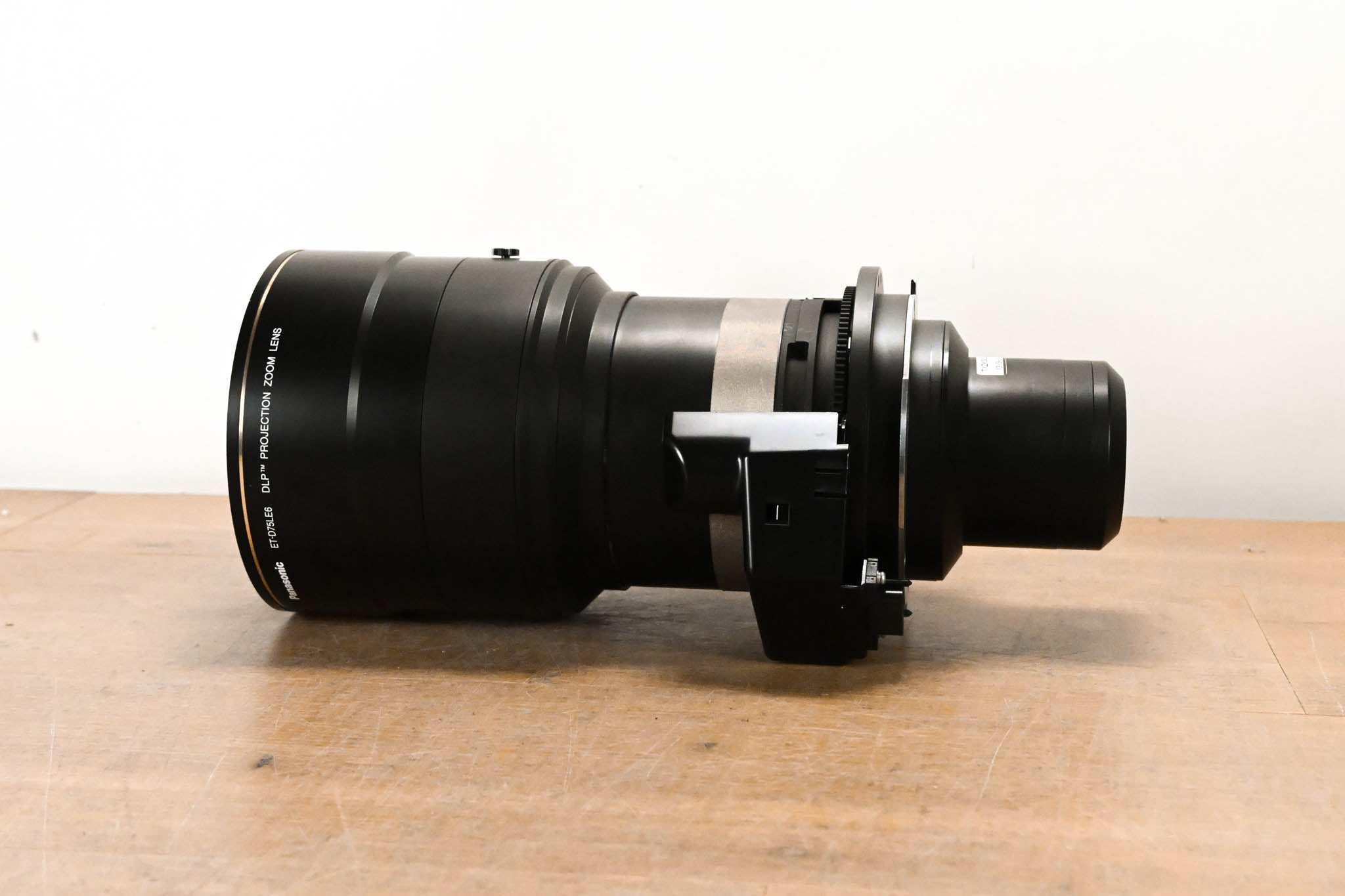Panasonic ET-D75LE6 3-Chip DLP Projector Zoom Lens