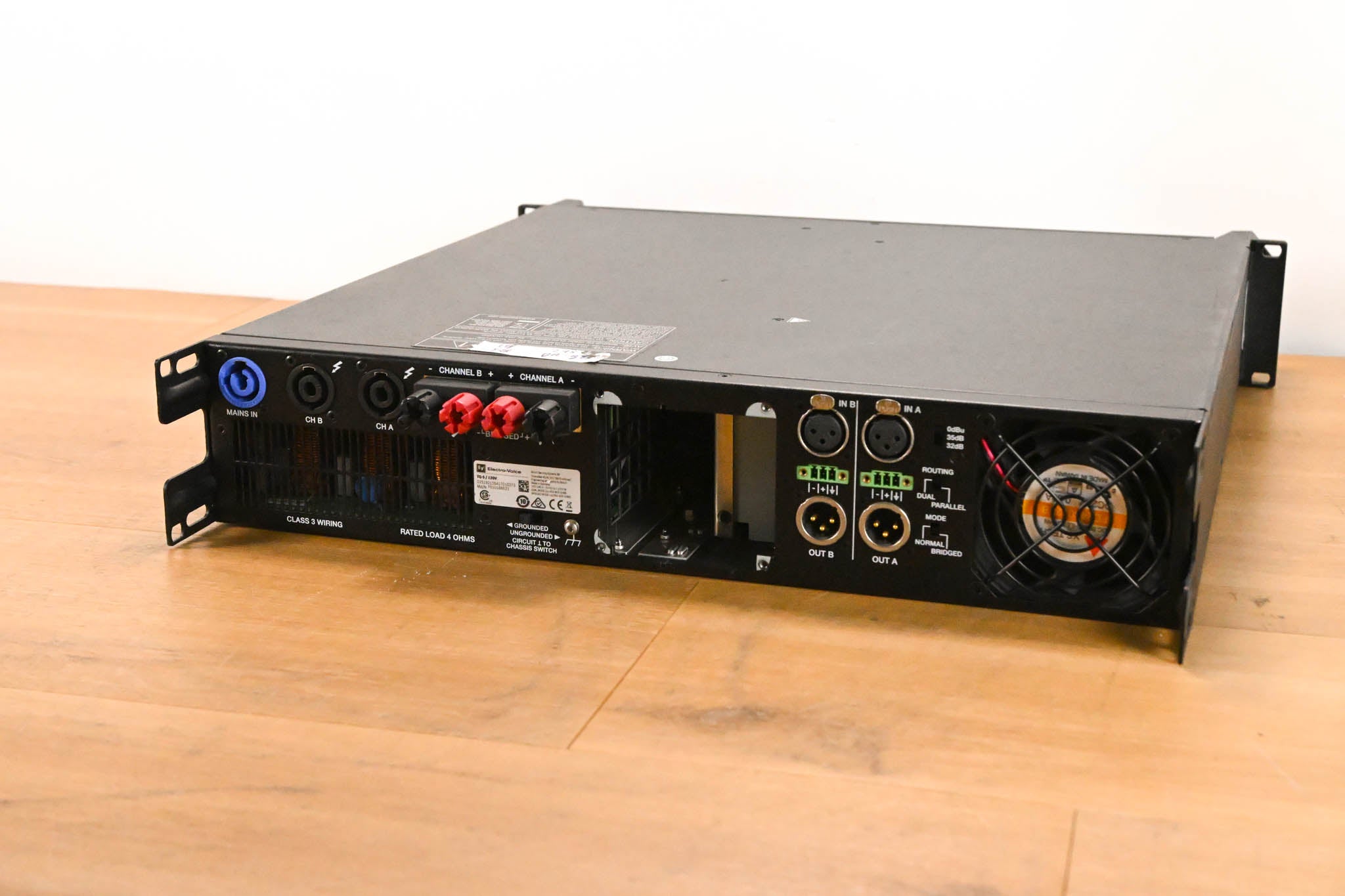 Electro-Voice (EV) TG-5 120V 2-Channel Tour Grade Power Amplifier