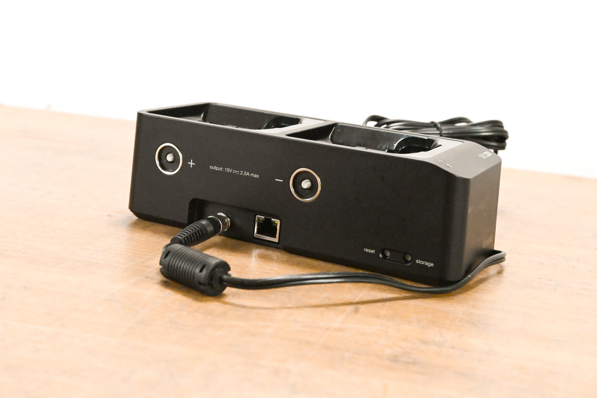 Shure SBC220 Networked 2-Bay Battery Charger