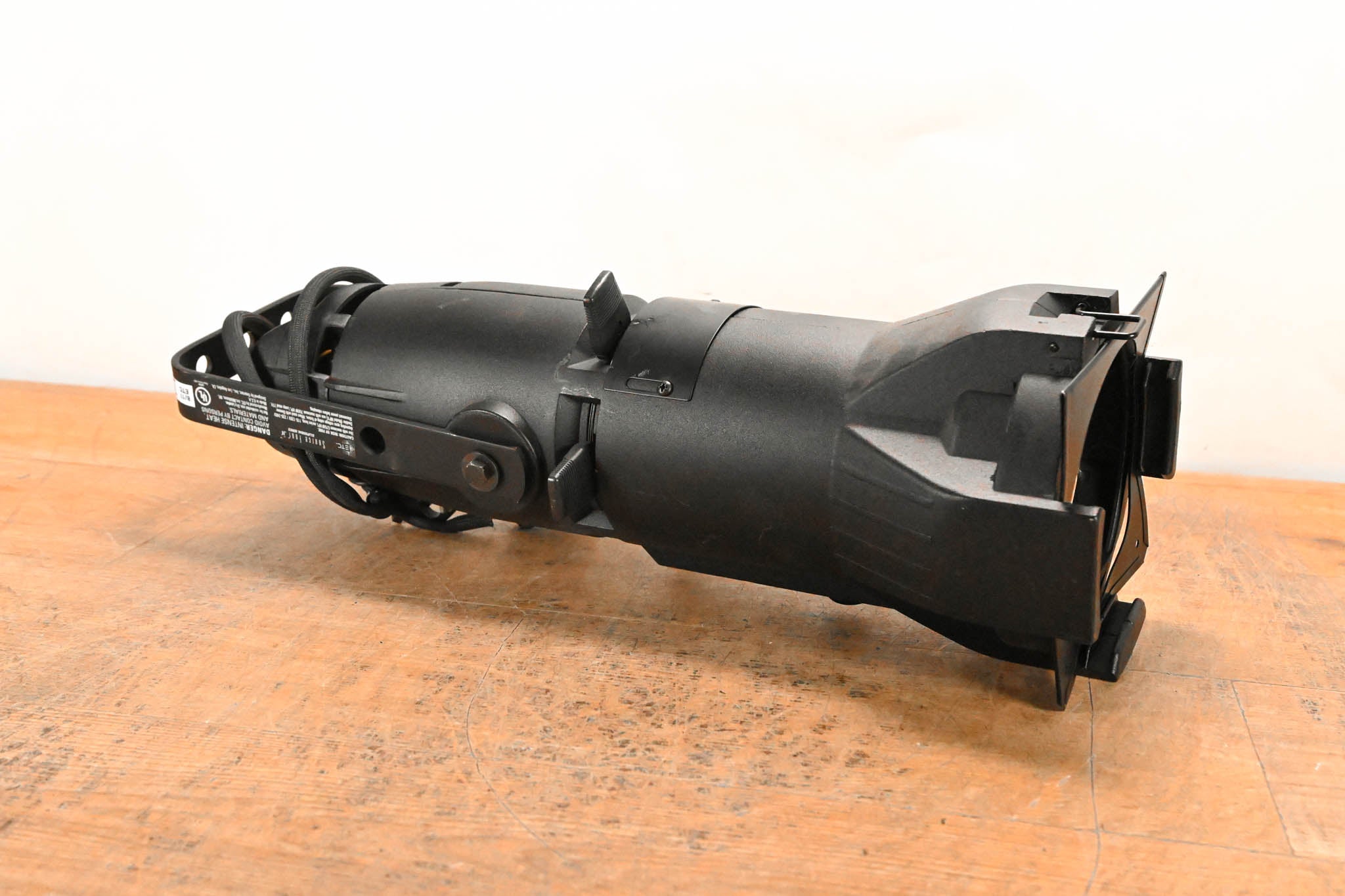 ETC Source Four Jr 26 Degree 575 Ellipsoidal Light
