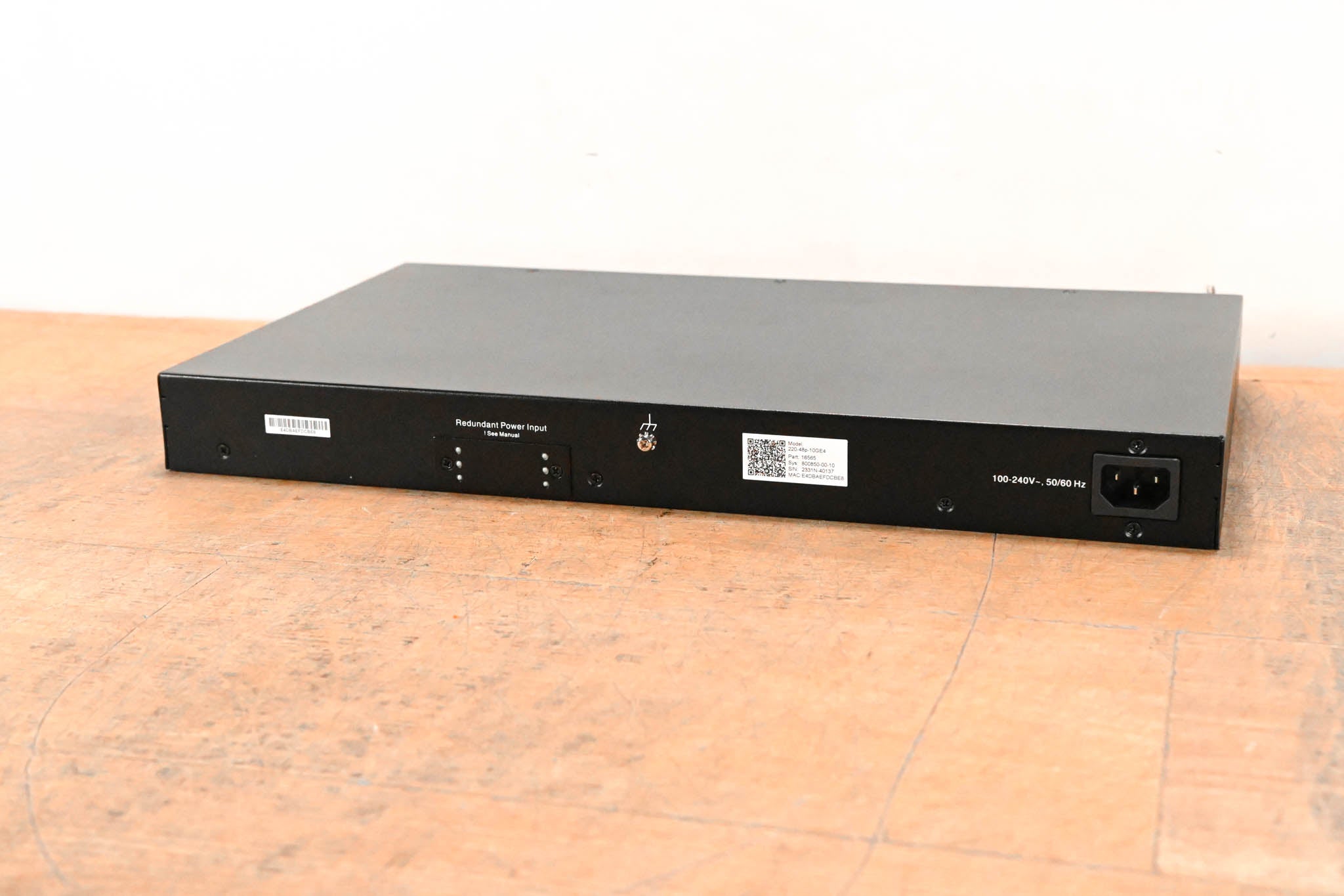 Extreme Networks 220-48P-10GE4 ExtremeSwitching 220 48-Port Switch