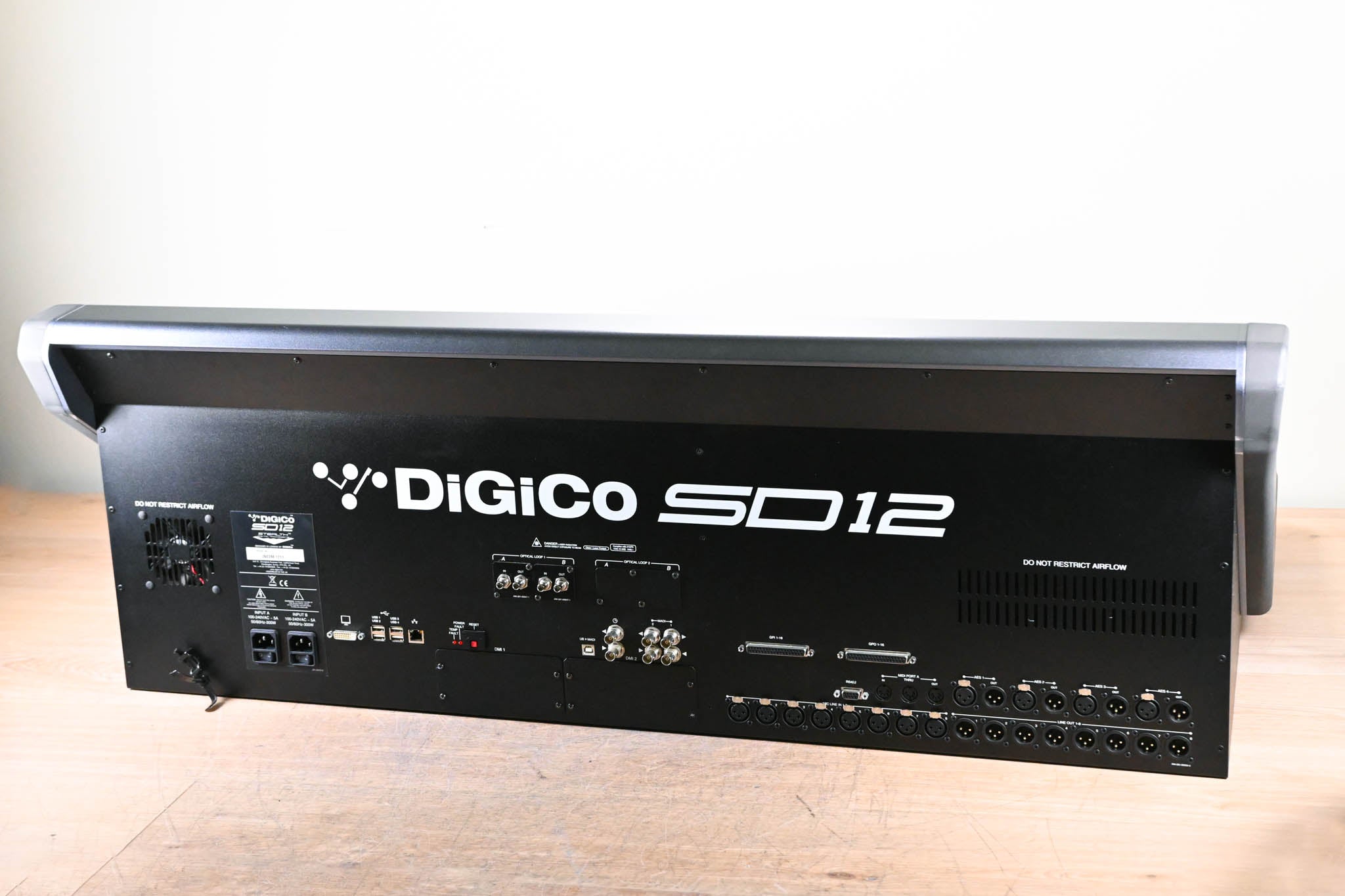 DiGiCo SD12 Digital Mixing Console