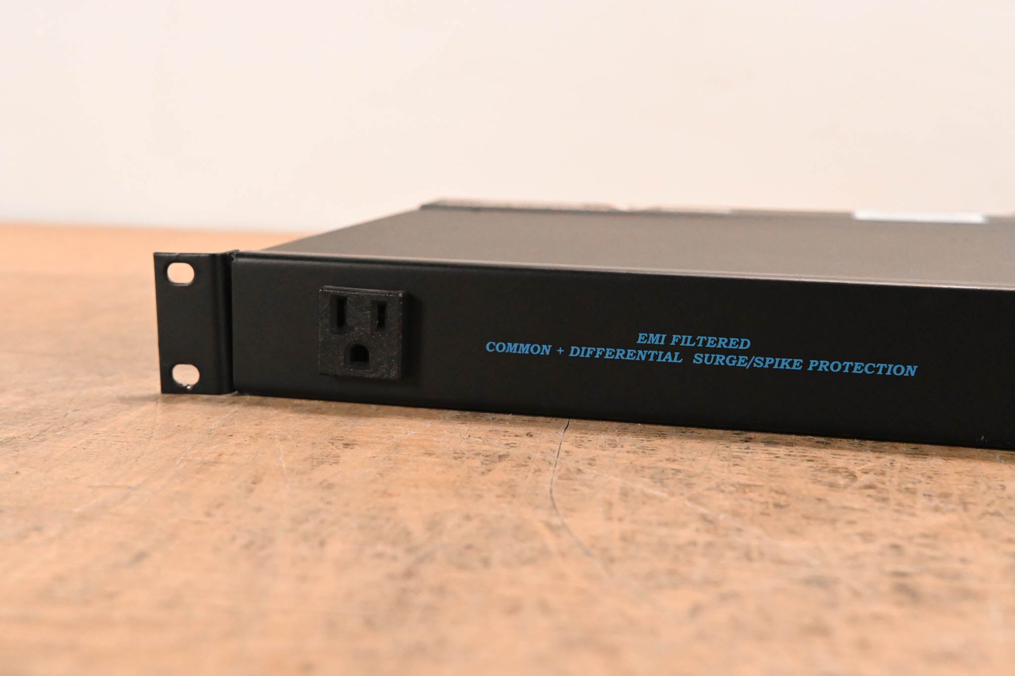 Middle Atlantic PD-915R 9-Outlet Rackmount Power Distribution Unit