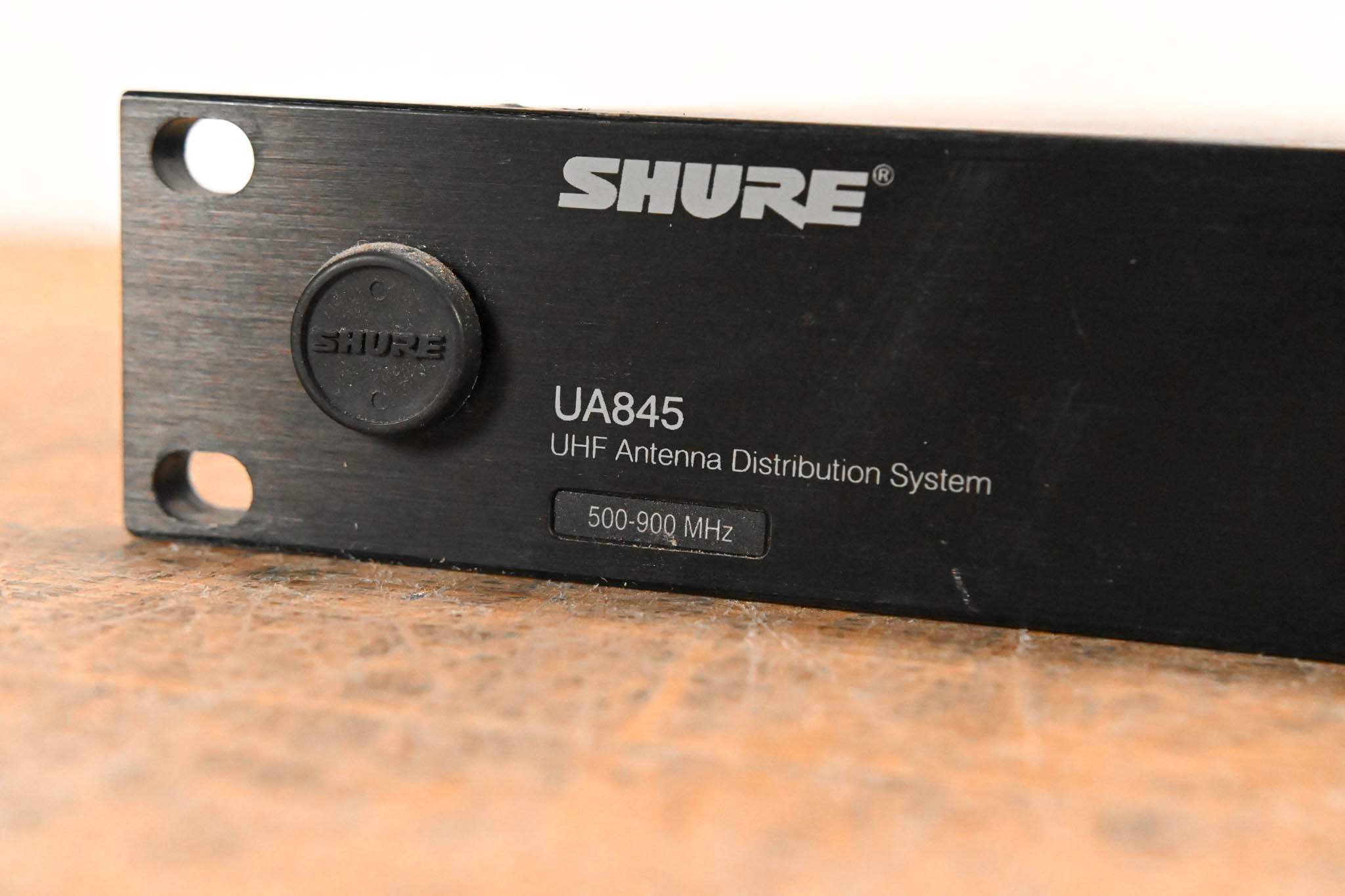 Shure UA845US Wideband UHF Antenna/Power Distribution System