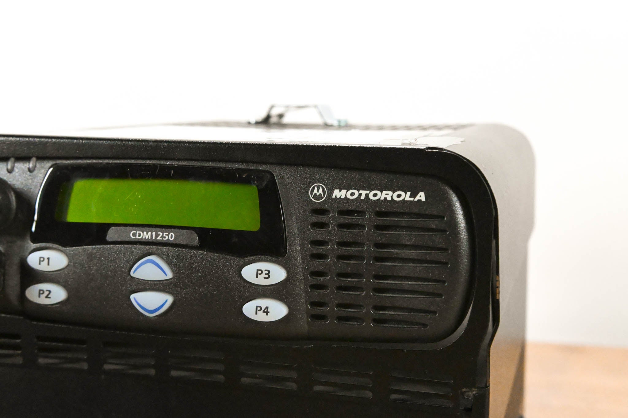 Motorola CDM-1250 Radio Base Station w/ Astron SS-25CDM Enclosure & Mic