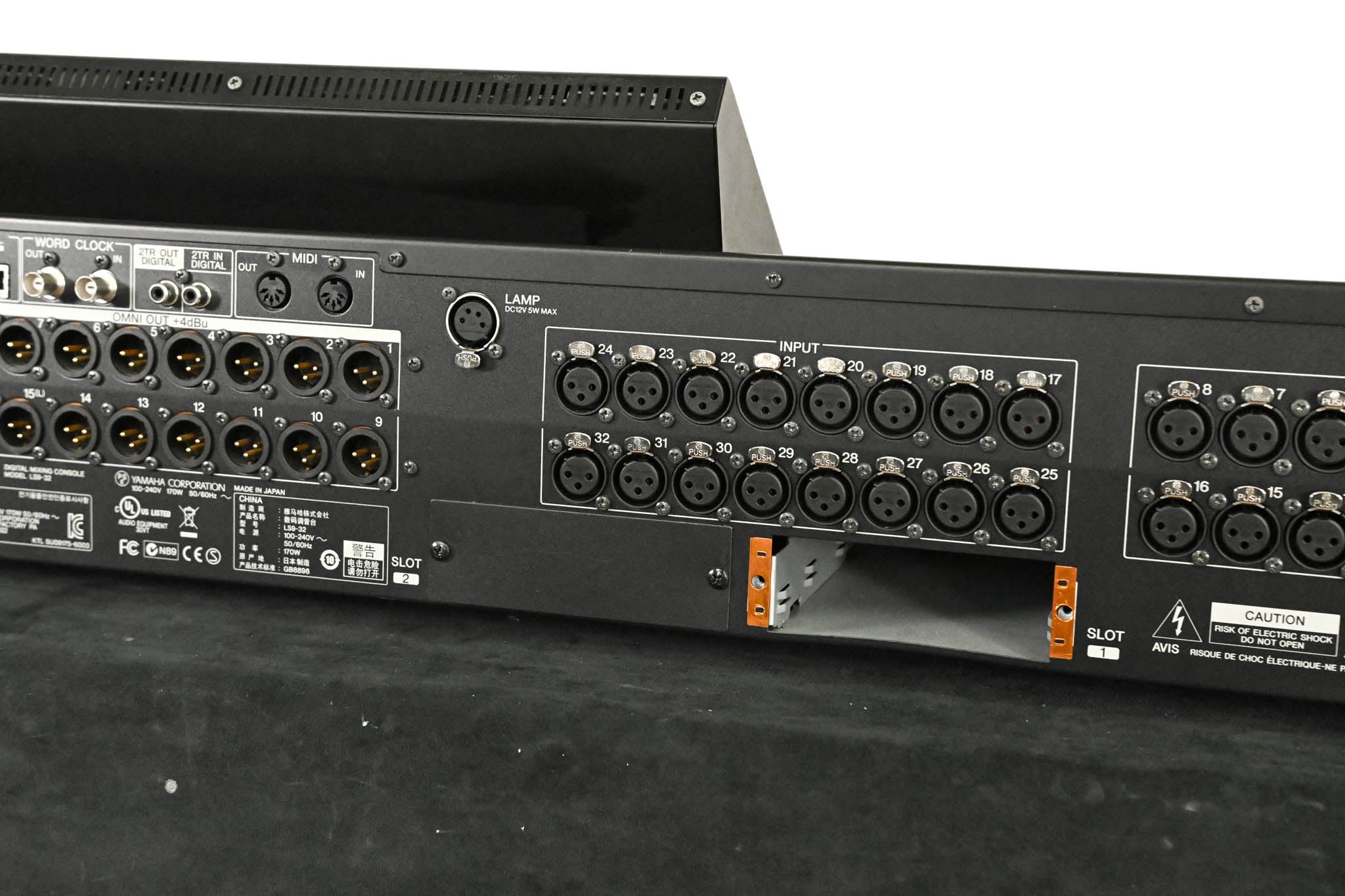 Yamaha LS9-32 32-Input Digital Mixing Console