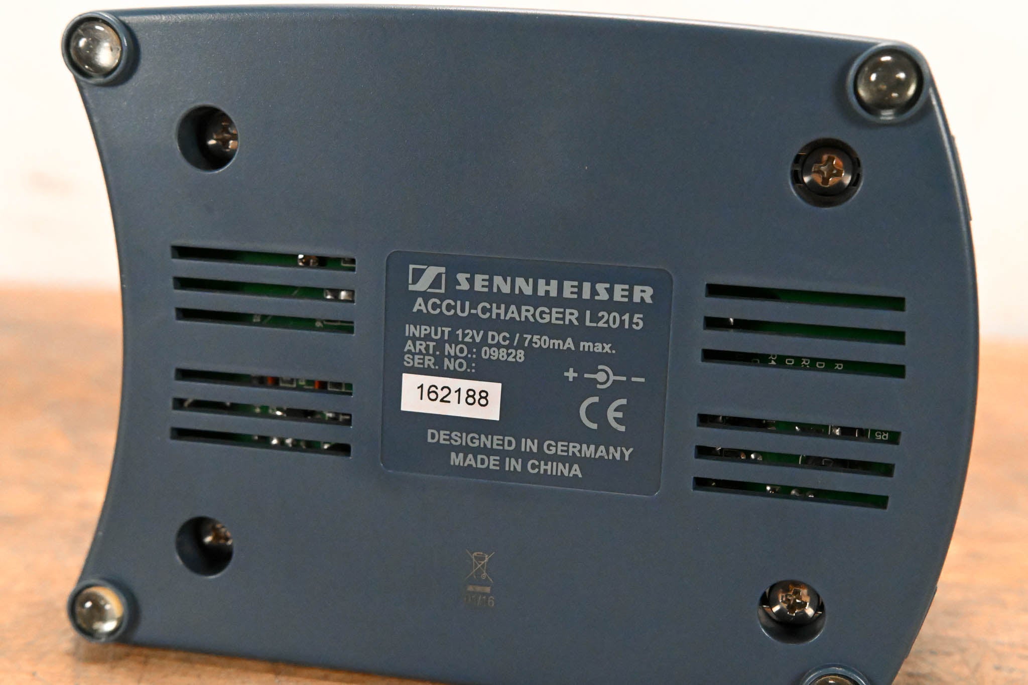 Sennheiser L 2015 Charging Station (NO POWER SUPPLY)